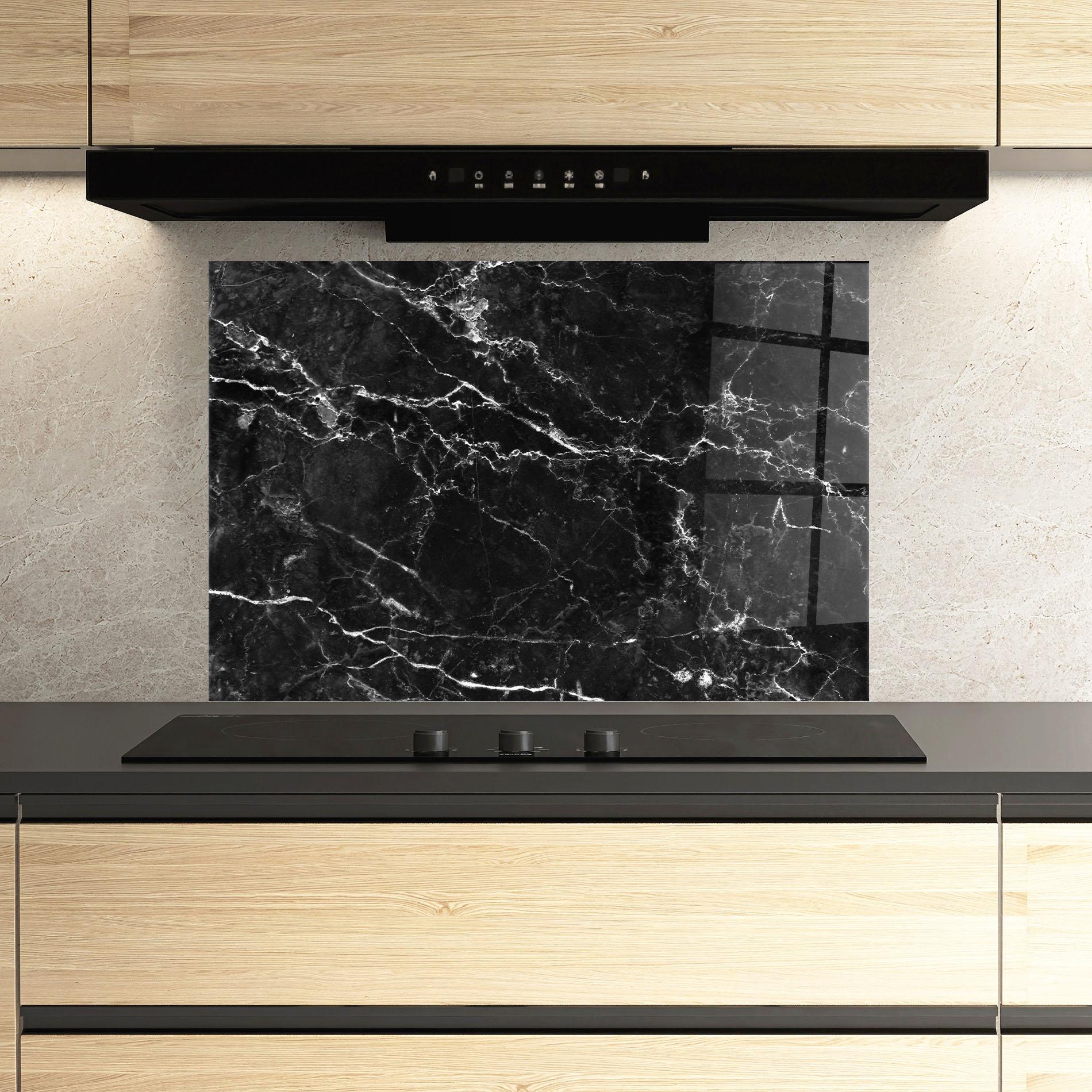 Стъклен панел за кухня Black White Marble mockup 3