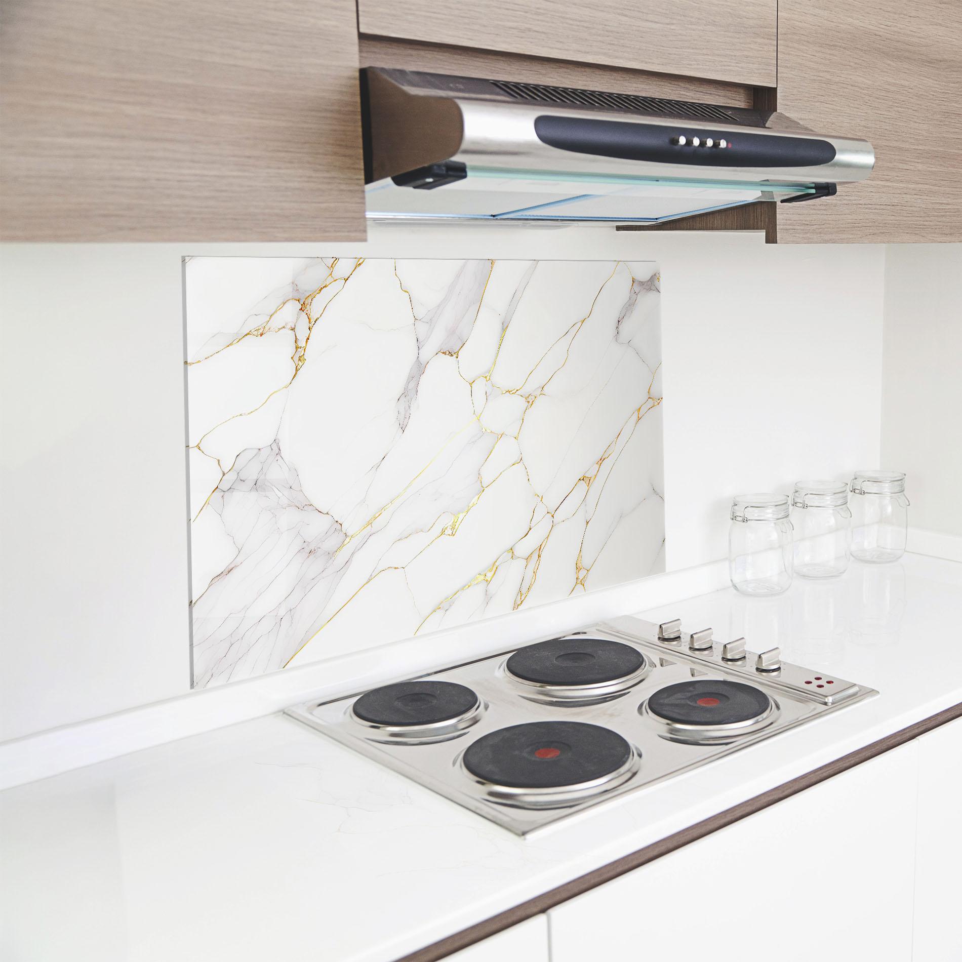 Стъклен панел за кухня White Grey Golden Lines mockup 8