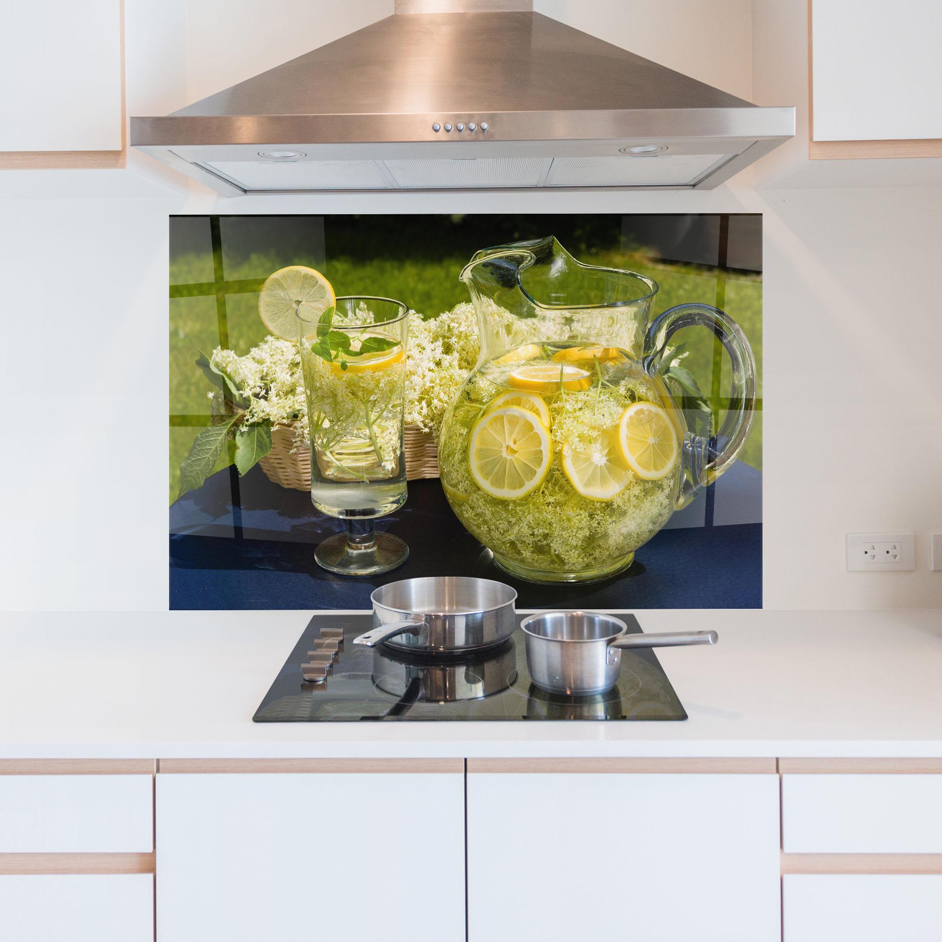 Стъклен панел за кухня Lemonade Outside mockup 5