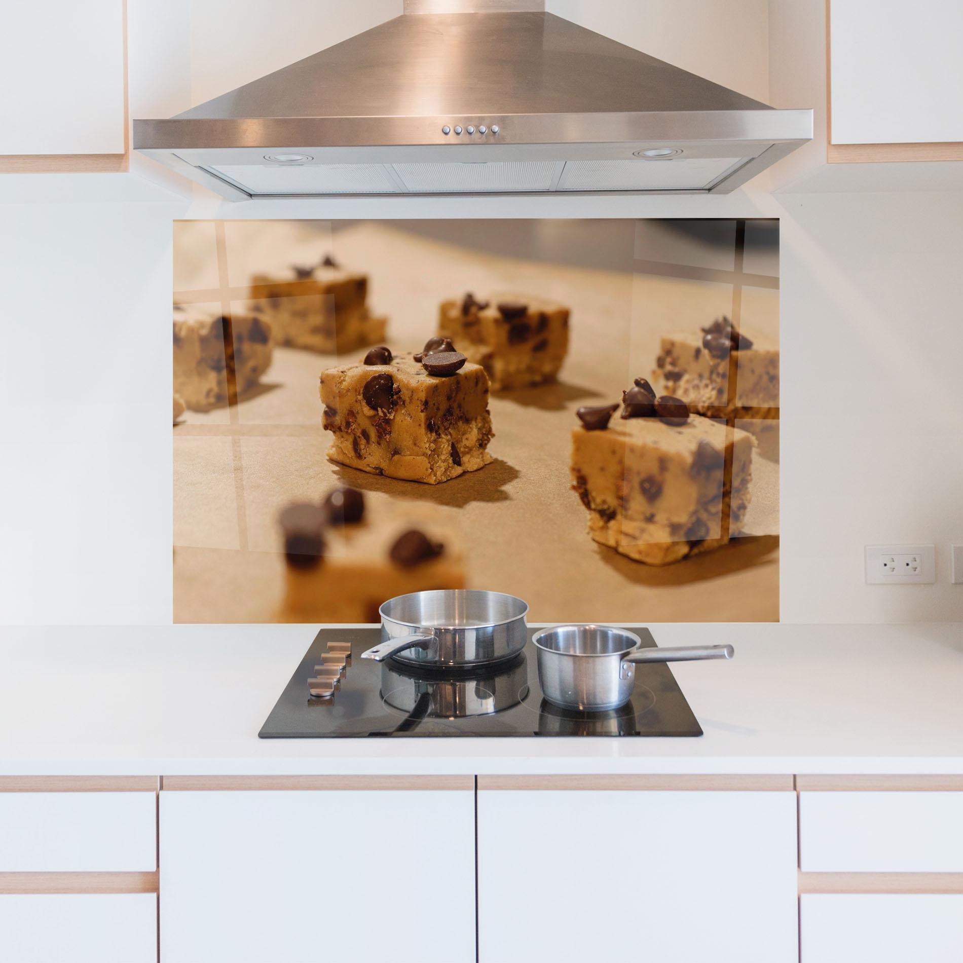 Стъклен панел за кухня Caramel Cake mockup 5