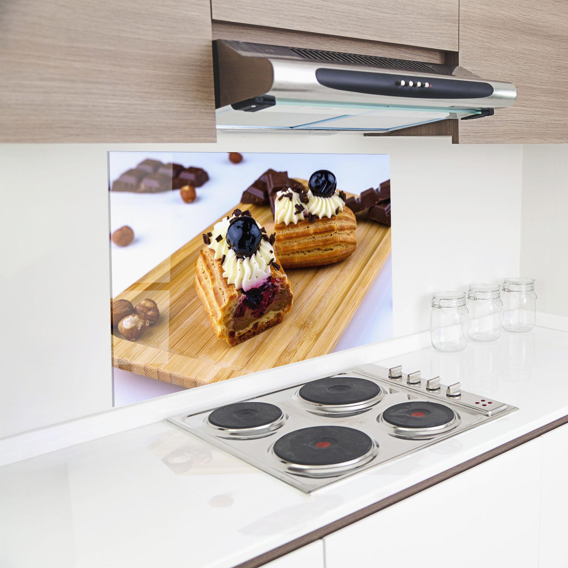 Стъклен панел за кухня Blueberry Eclair mockup 8