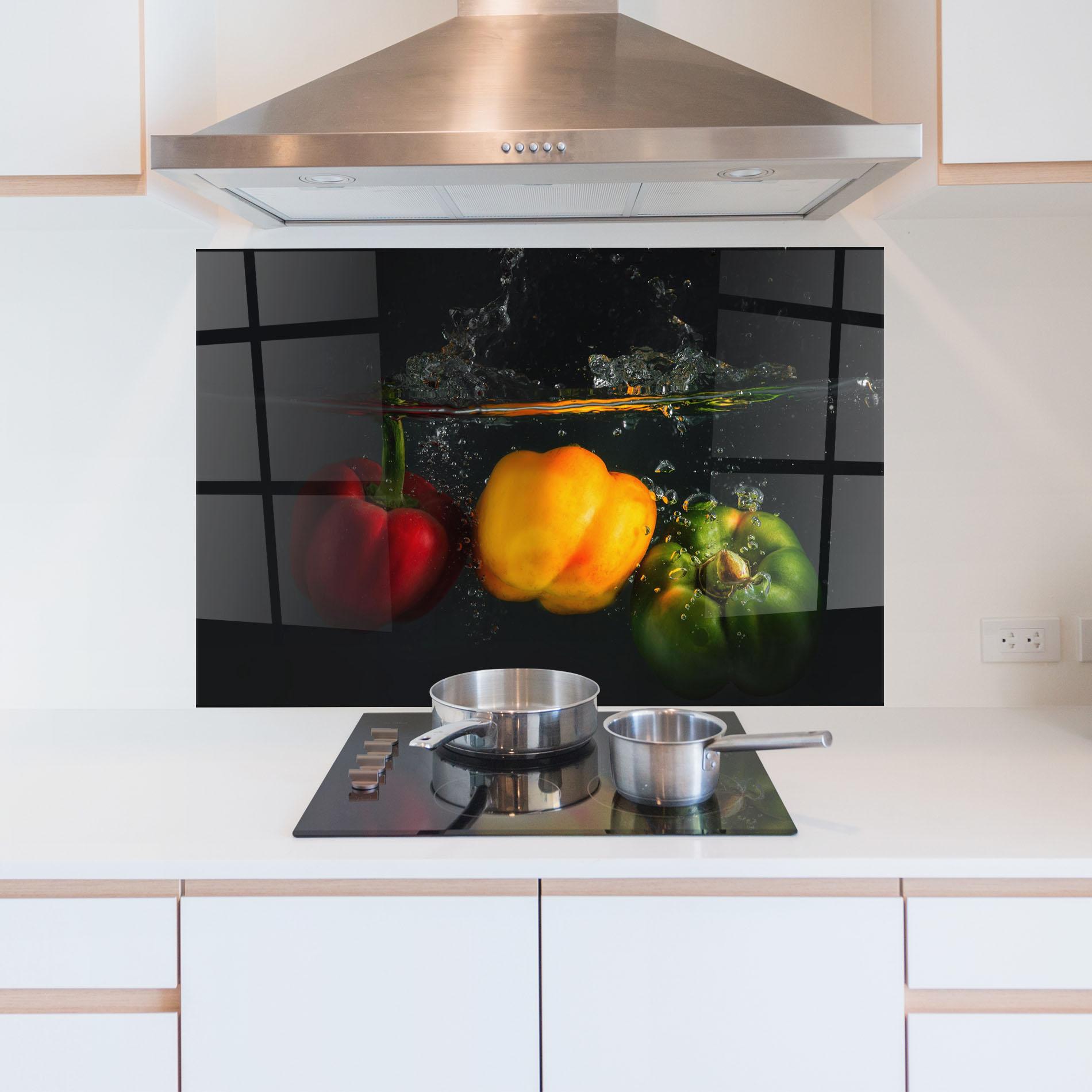 Стъклен панел за кухня Cool Bellpepper Splash mockup 5