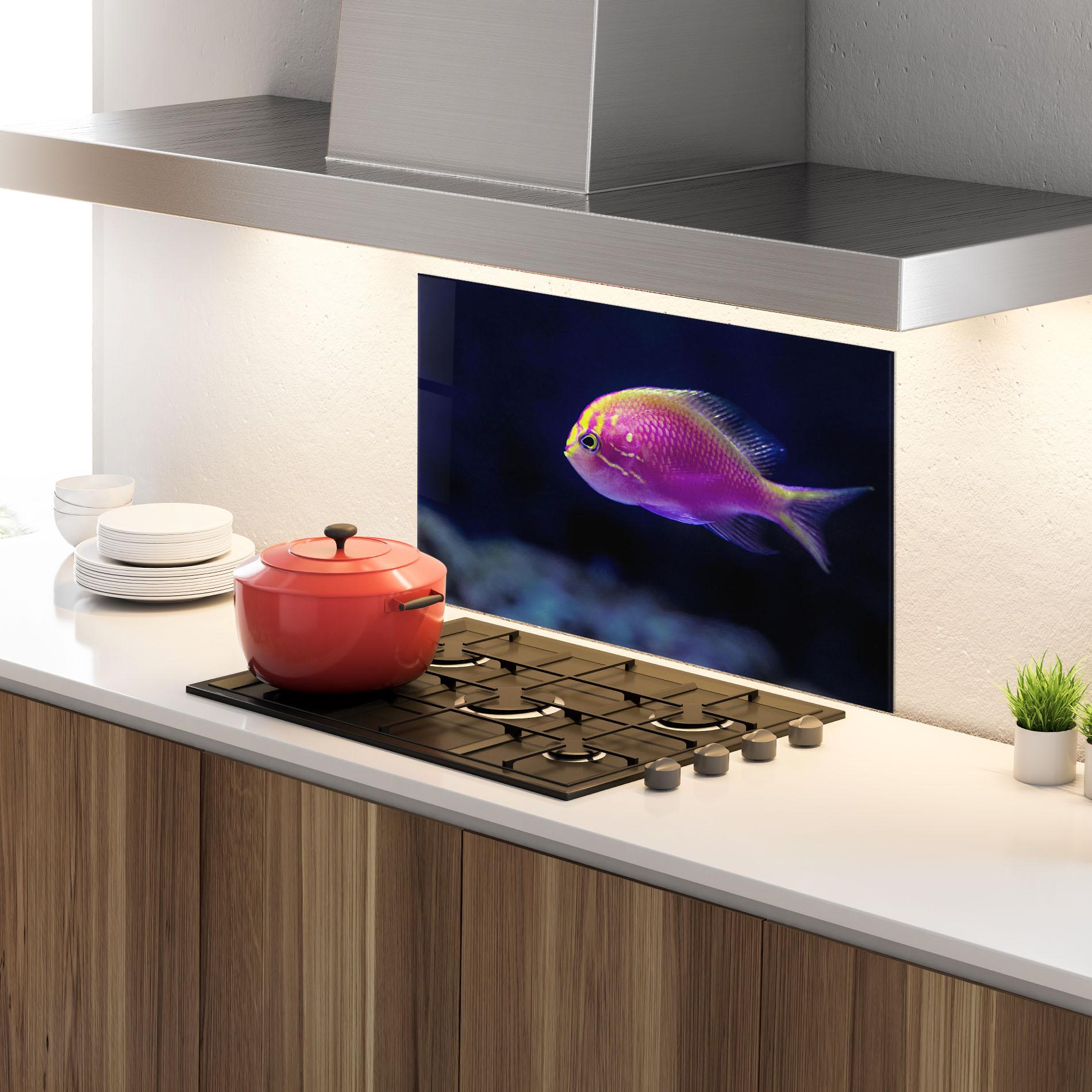 Стъклен панел за кухня Angry Pink Fish mockup 4