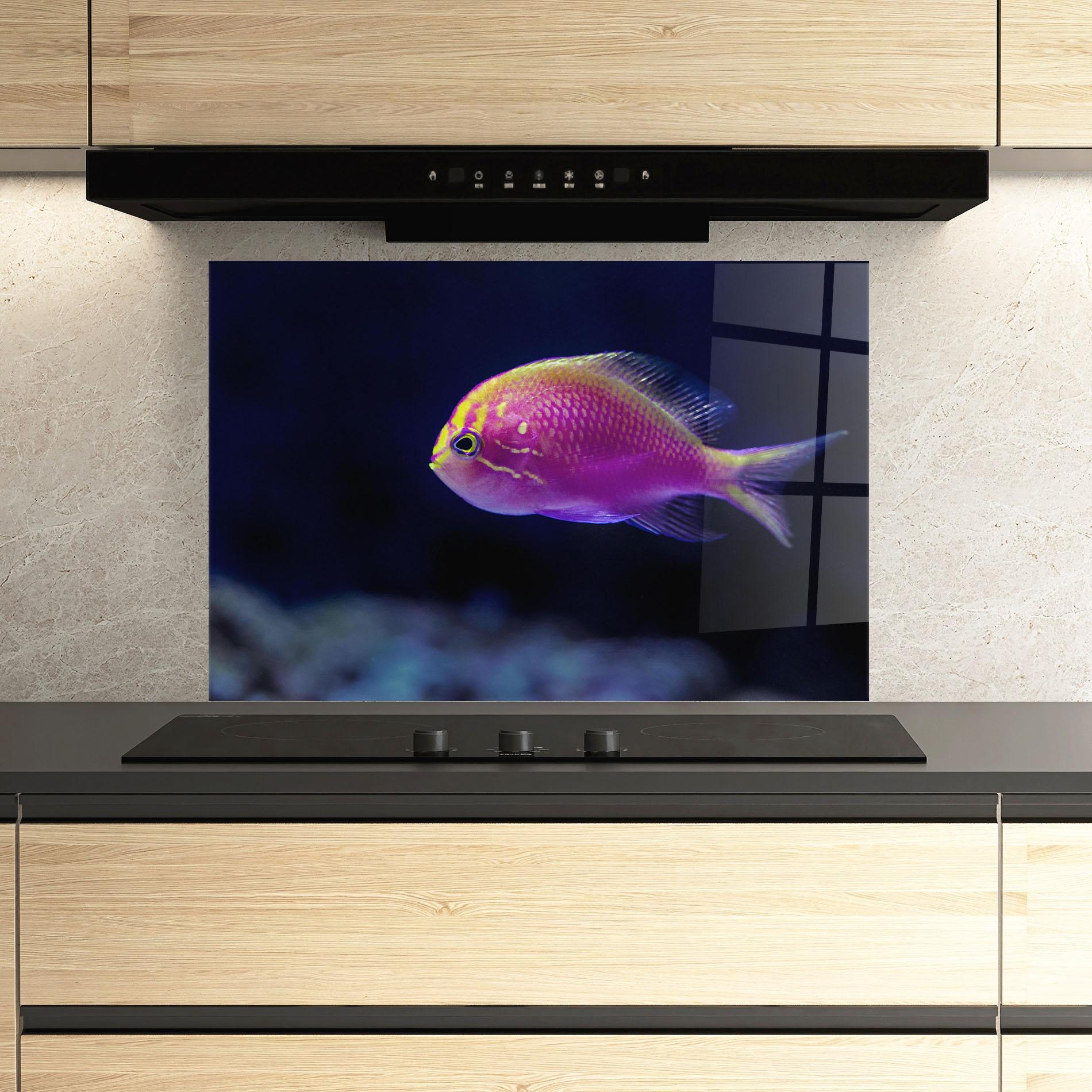 Стъклен панел за кухня Angry Pink Fish mockup 3