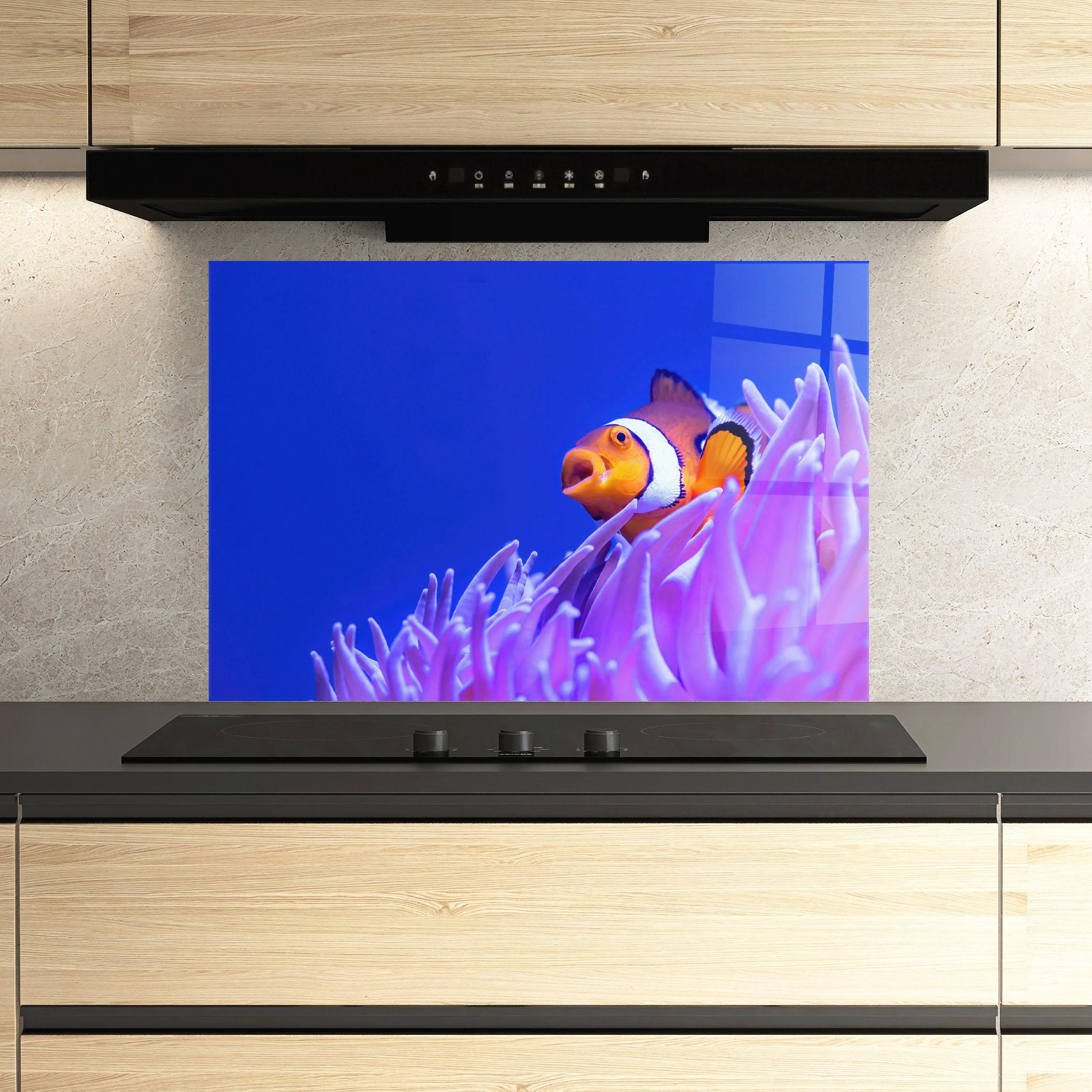 Стъклен панел за кухня Hungry Nemo mockup 3