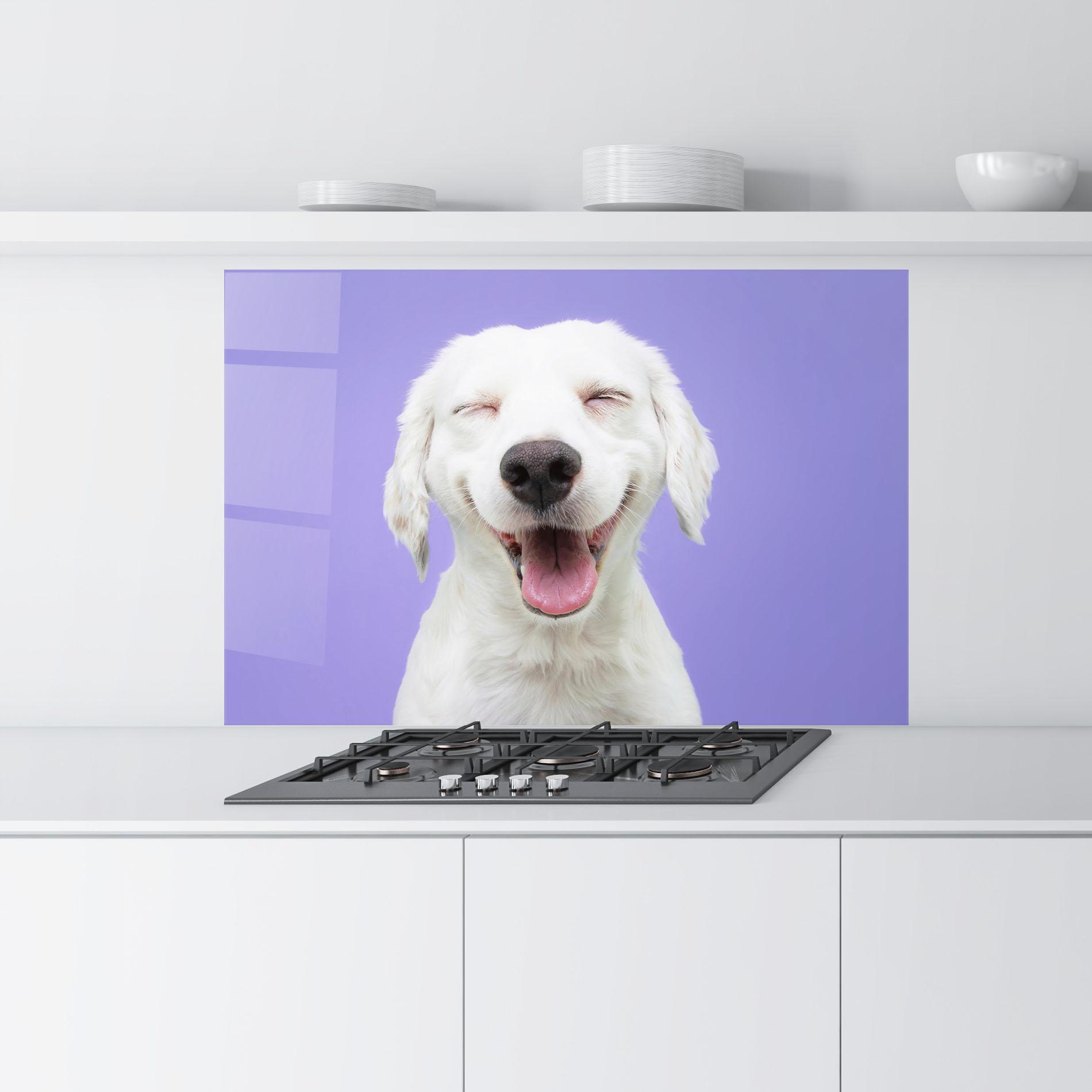 Стъклен панел за кухня Happy Whit Puppy mockup 9