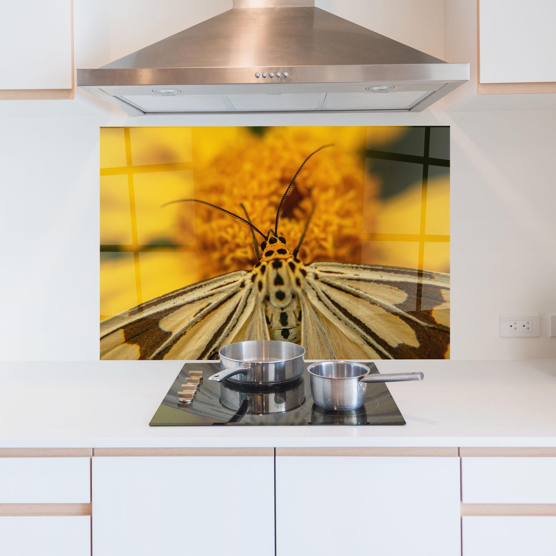 Стъклен панел за кухня Pollen Butterfly mockup 5