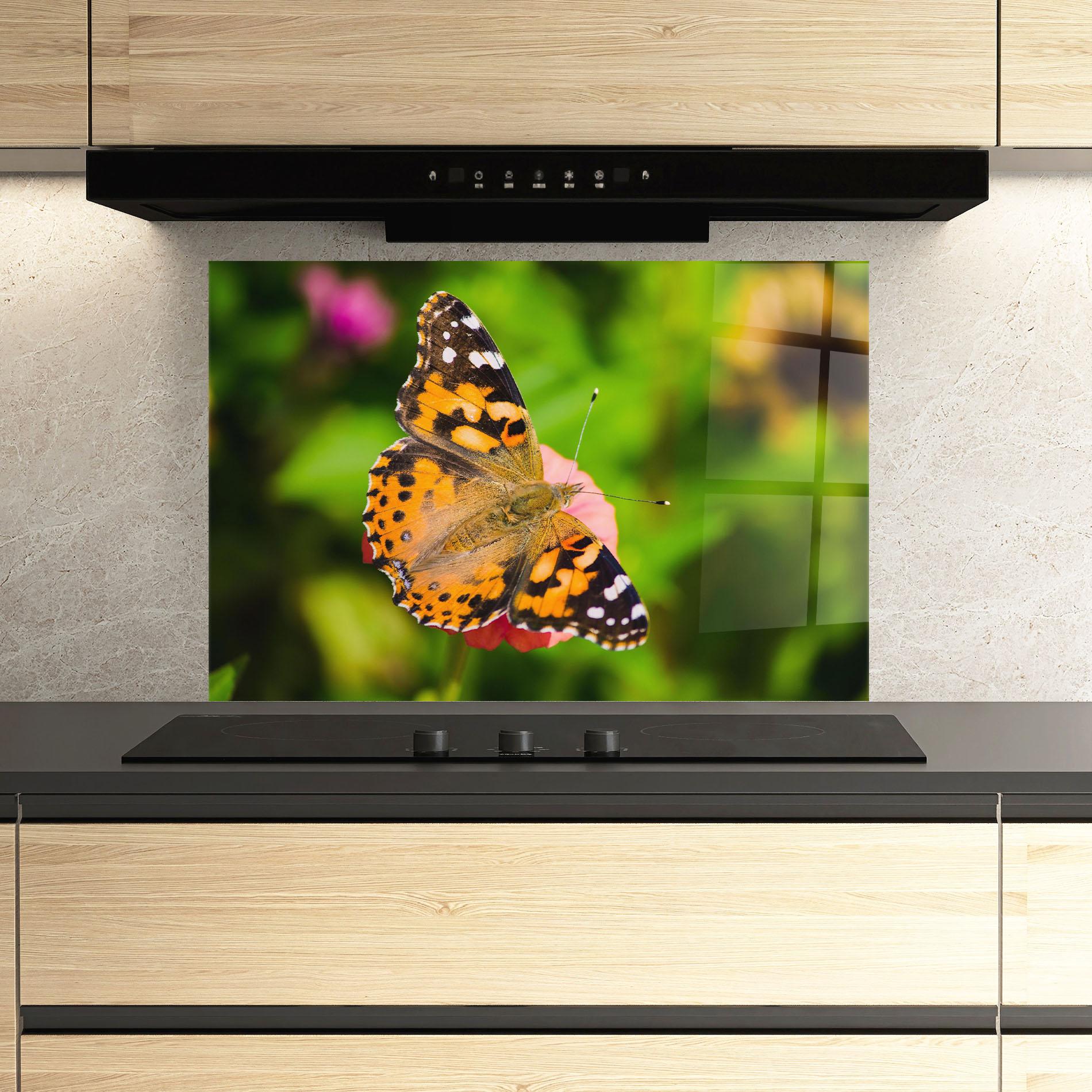 Стъклен панел за кухня Butterfly On Flower mockup 3