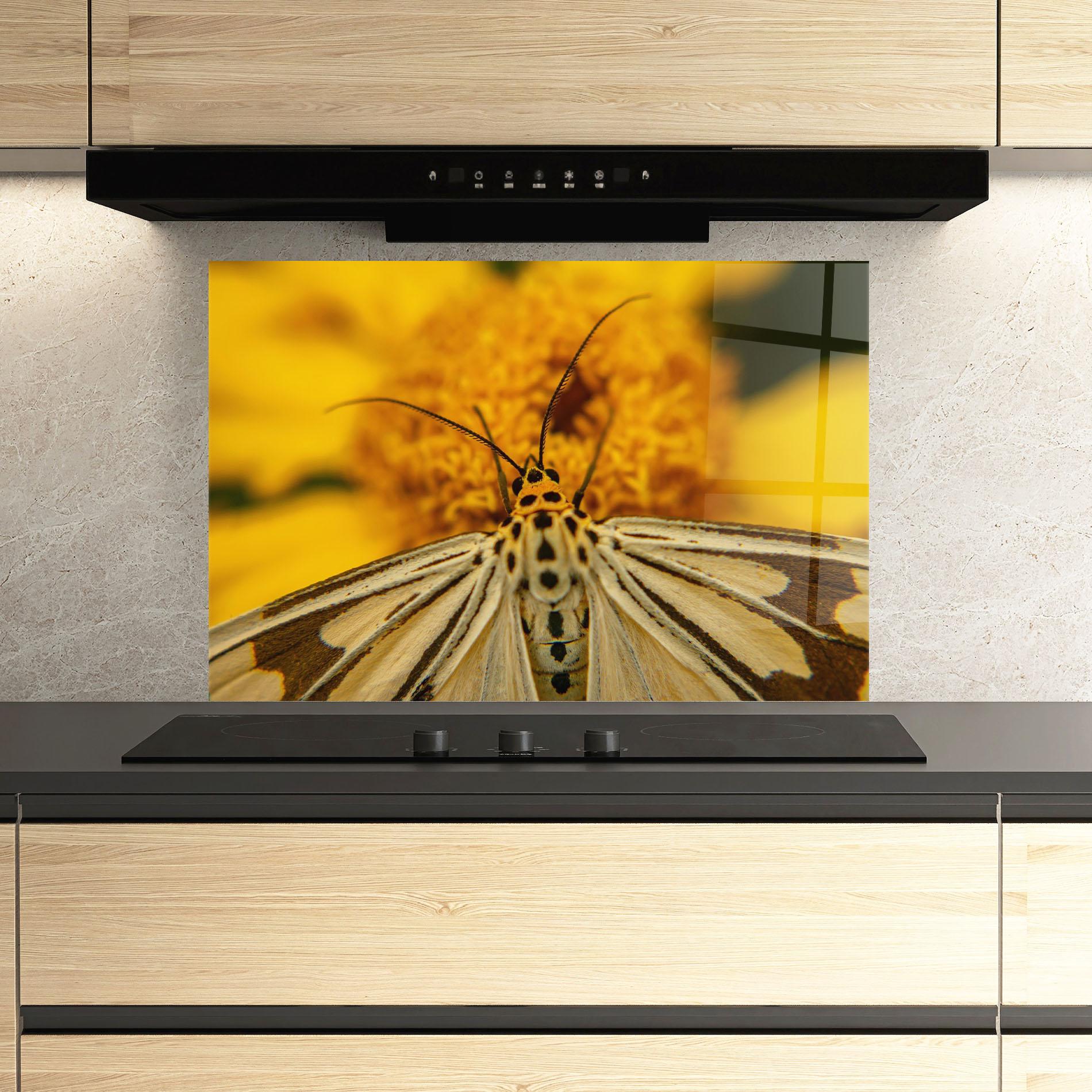Стъклен панел за кухня Pollen Butterfly mockup 3