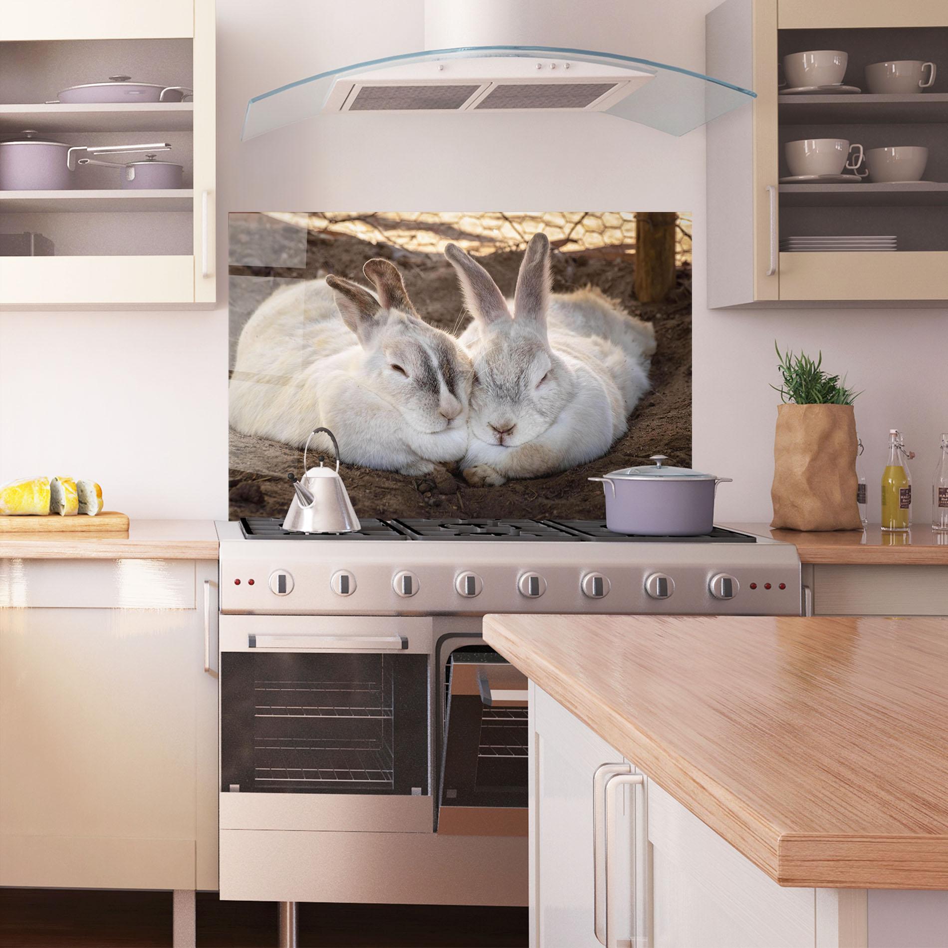 Стъклен панел за кухня Light Grey Bunny Sleeping mockup 1