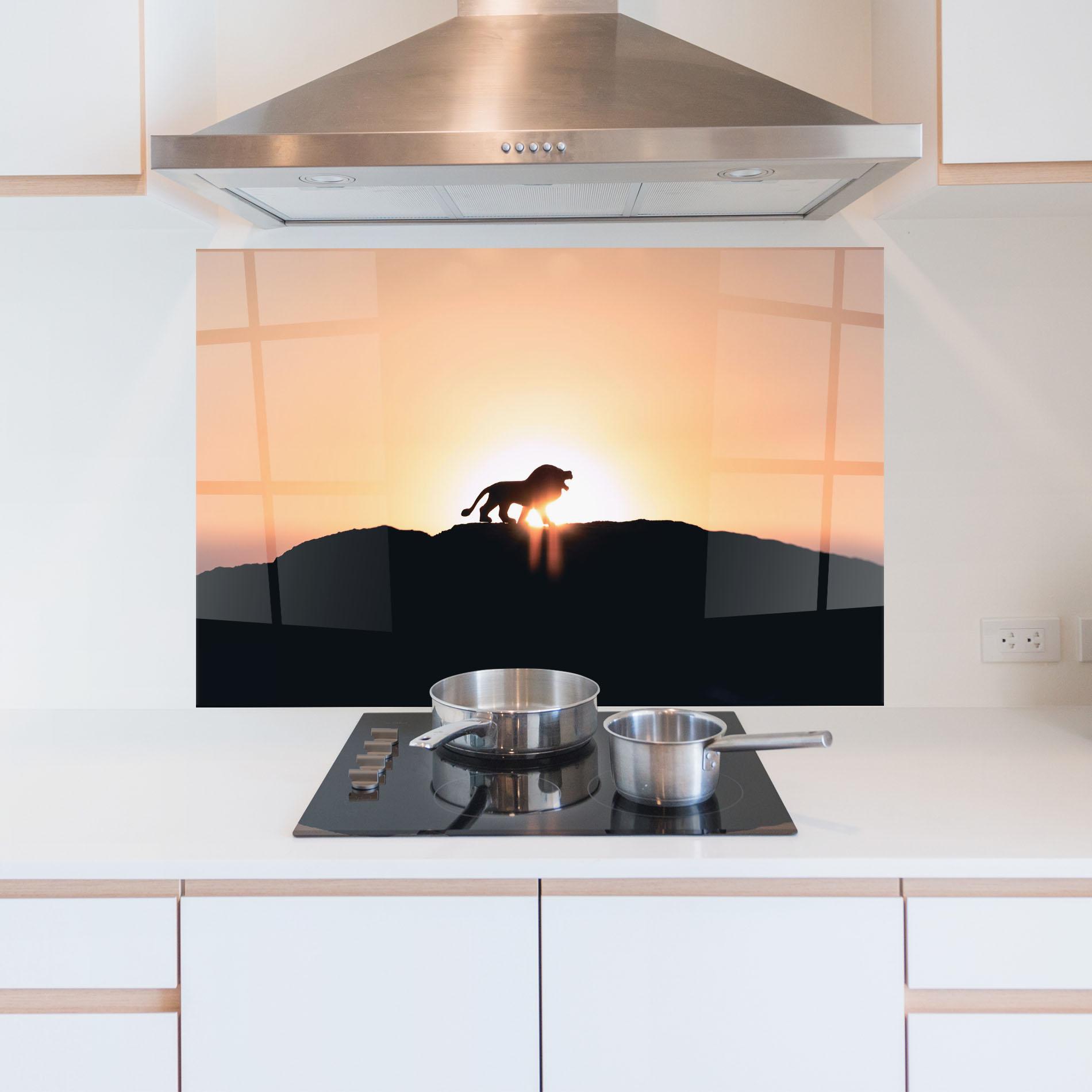 Стъклен панел за кухня Lion Shilouette mockup 5
