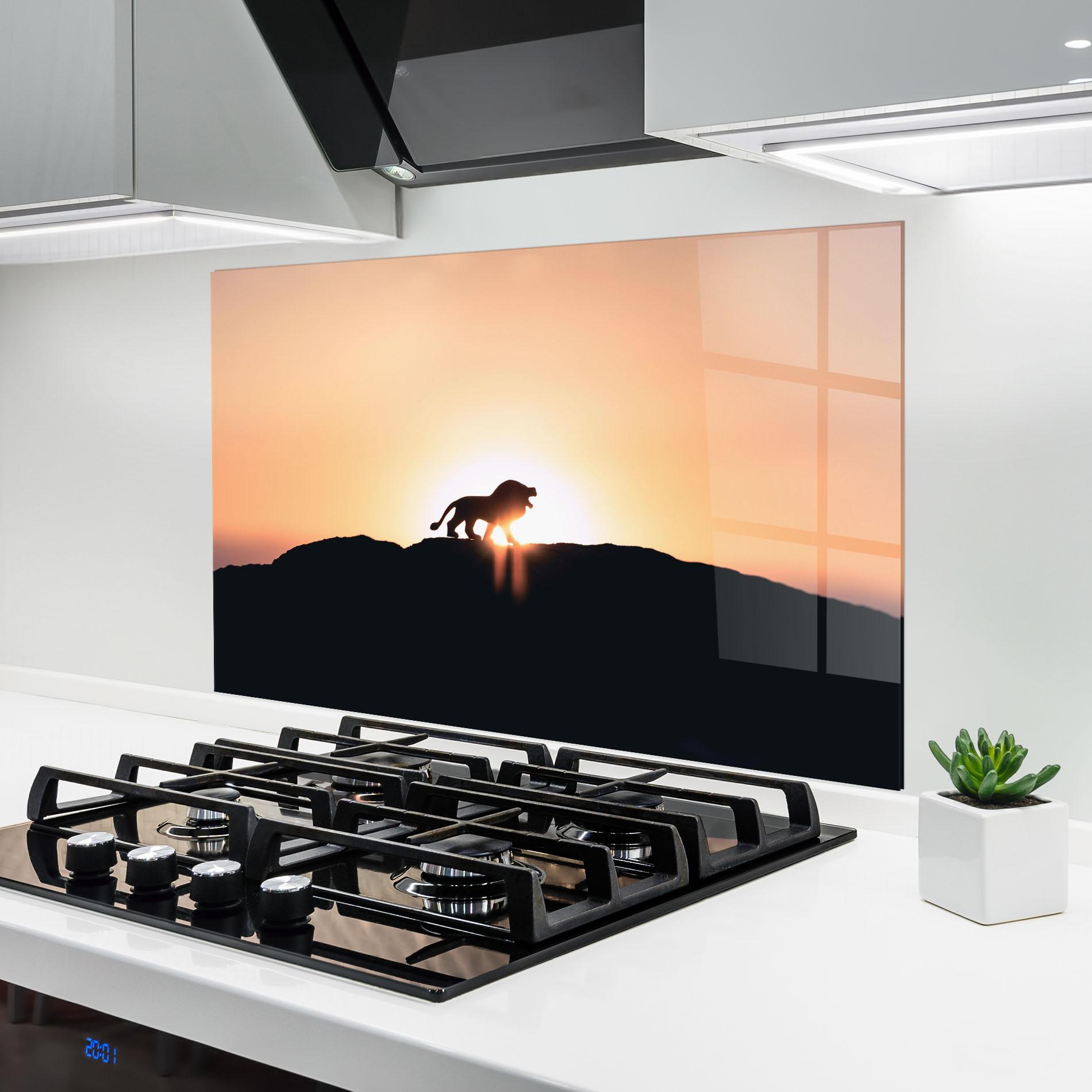 Стъклен панел за кухня Lion Shilouette mockup 6