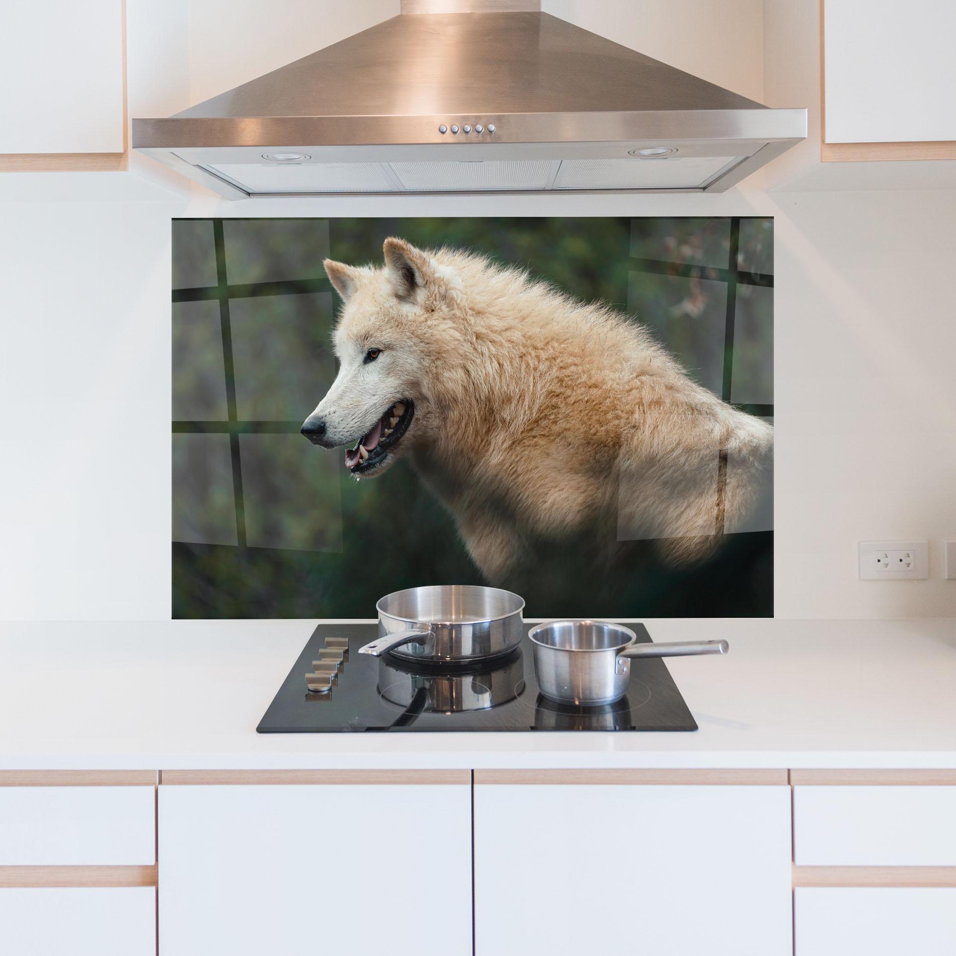 Стъклен панел за кухня White Alpha Wolf mockup 5