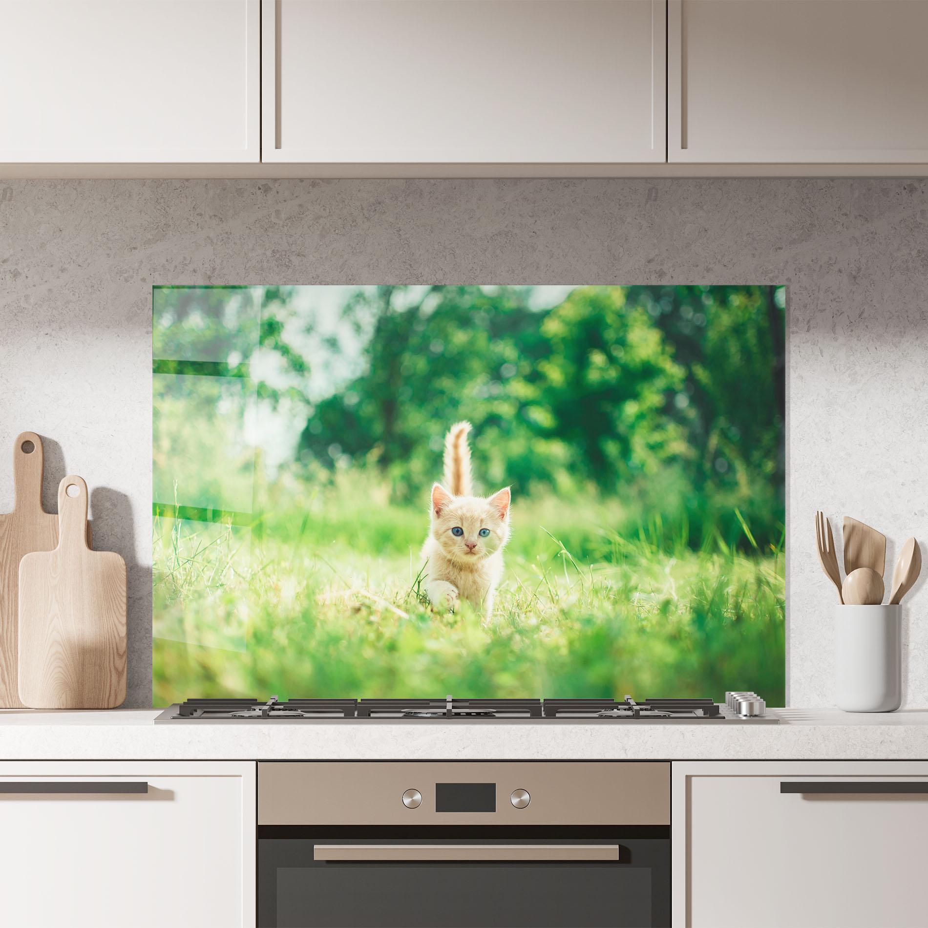 Стъклен панел за кухня Little Cute Cat mockup 7