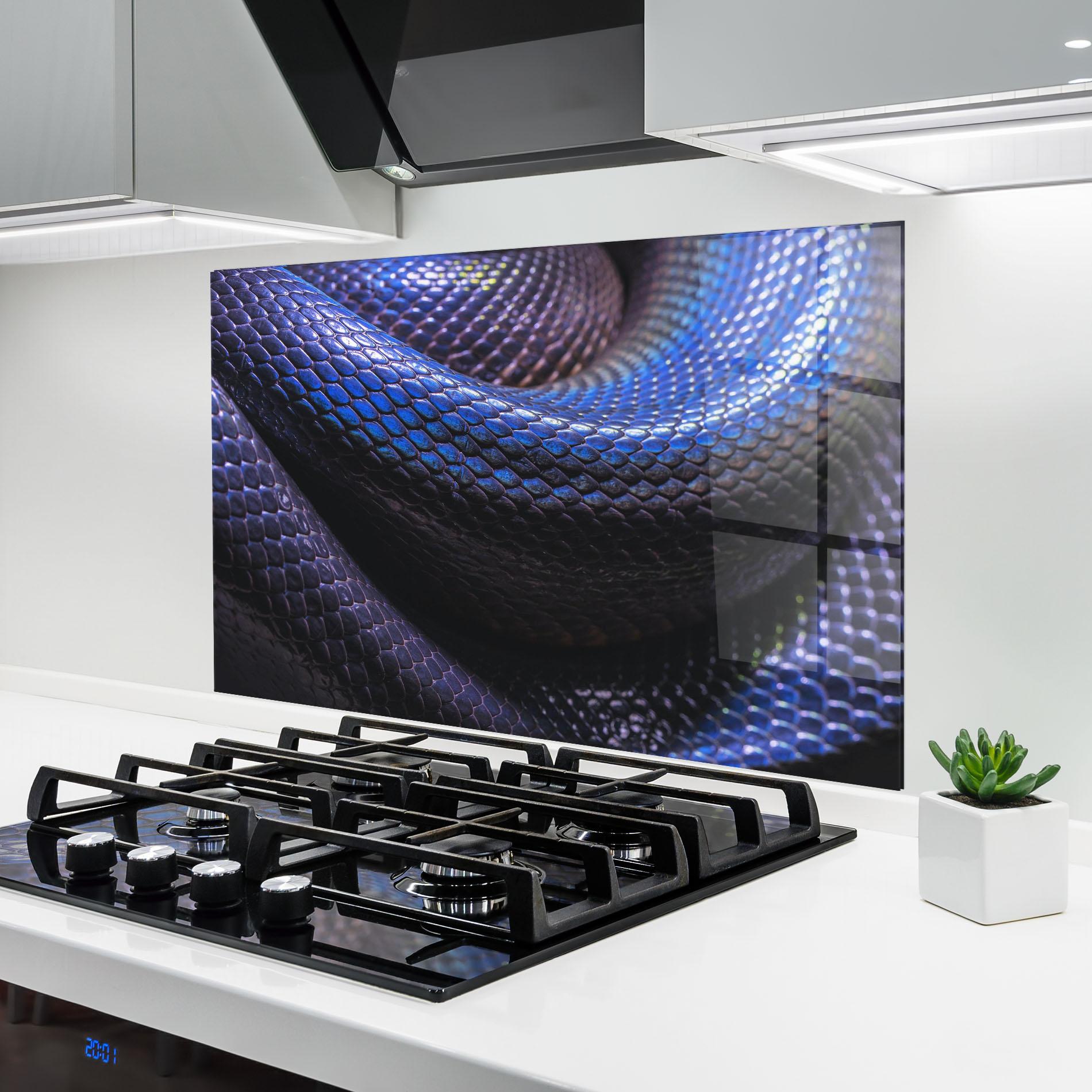 Стъклен панел за кухня Snake Skin mockup 6