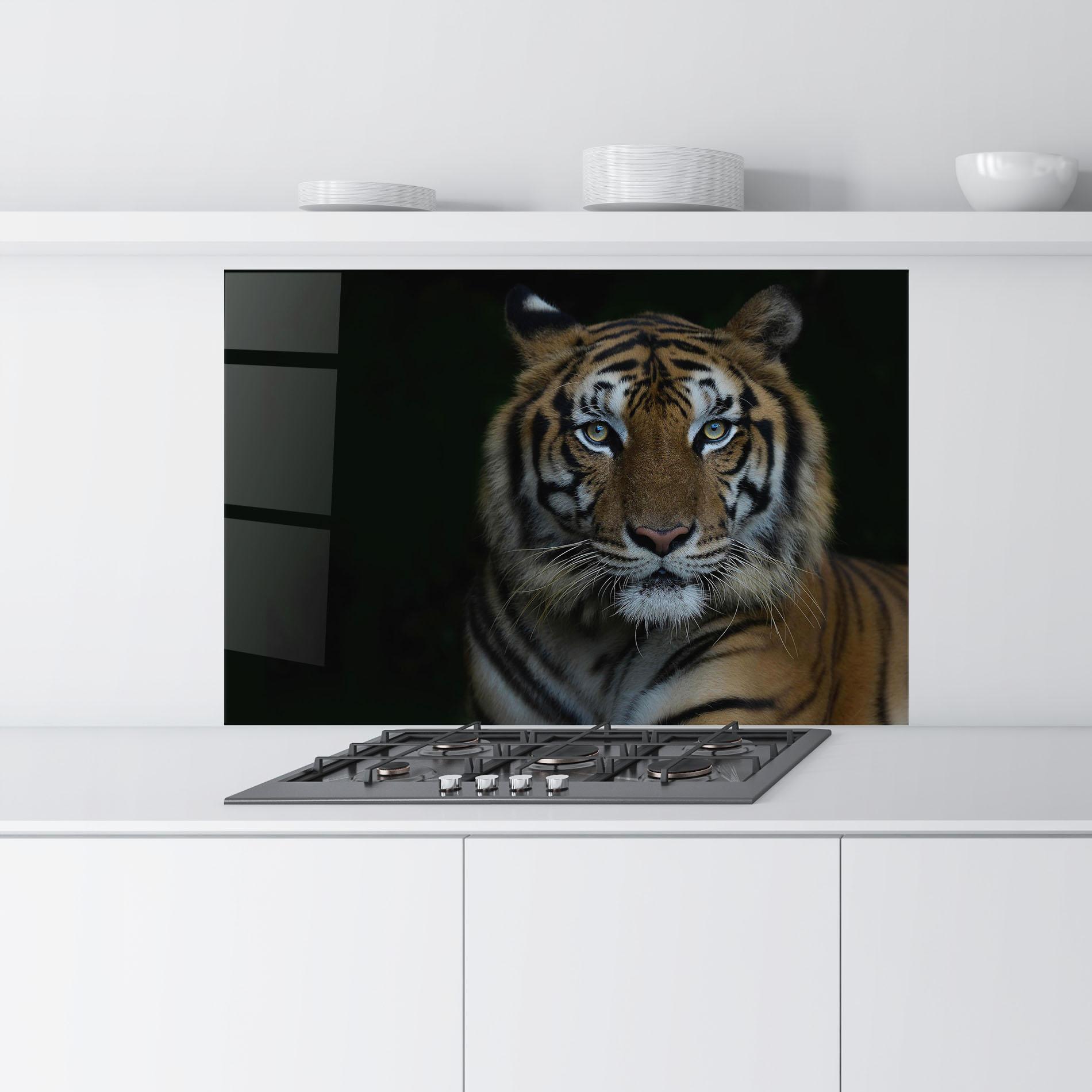 Стъклен панел за кухня Close Up Tiger mockup 9