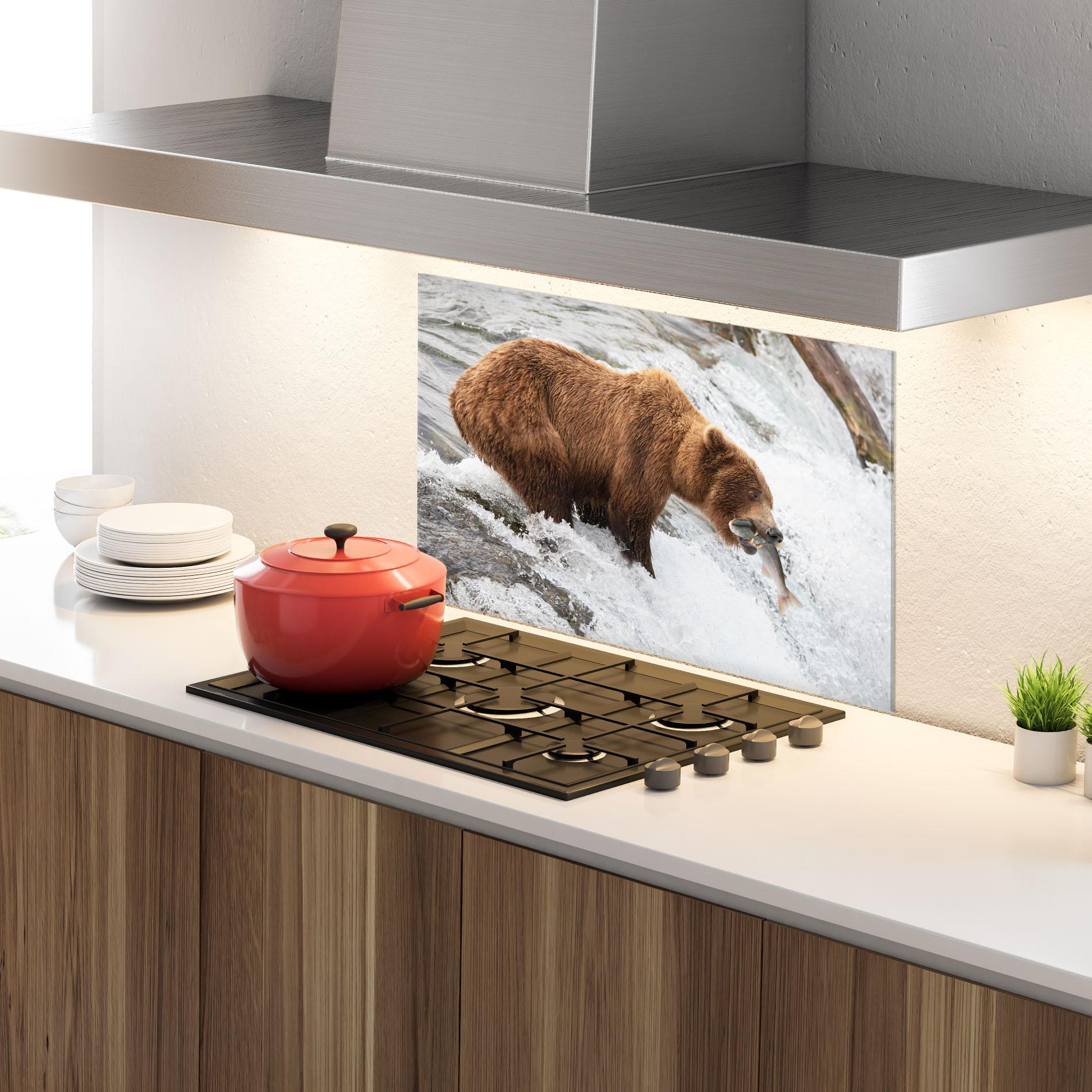 Стъклен панел за кухня Bear Hunting mockup 4