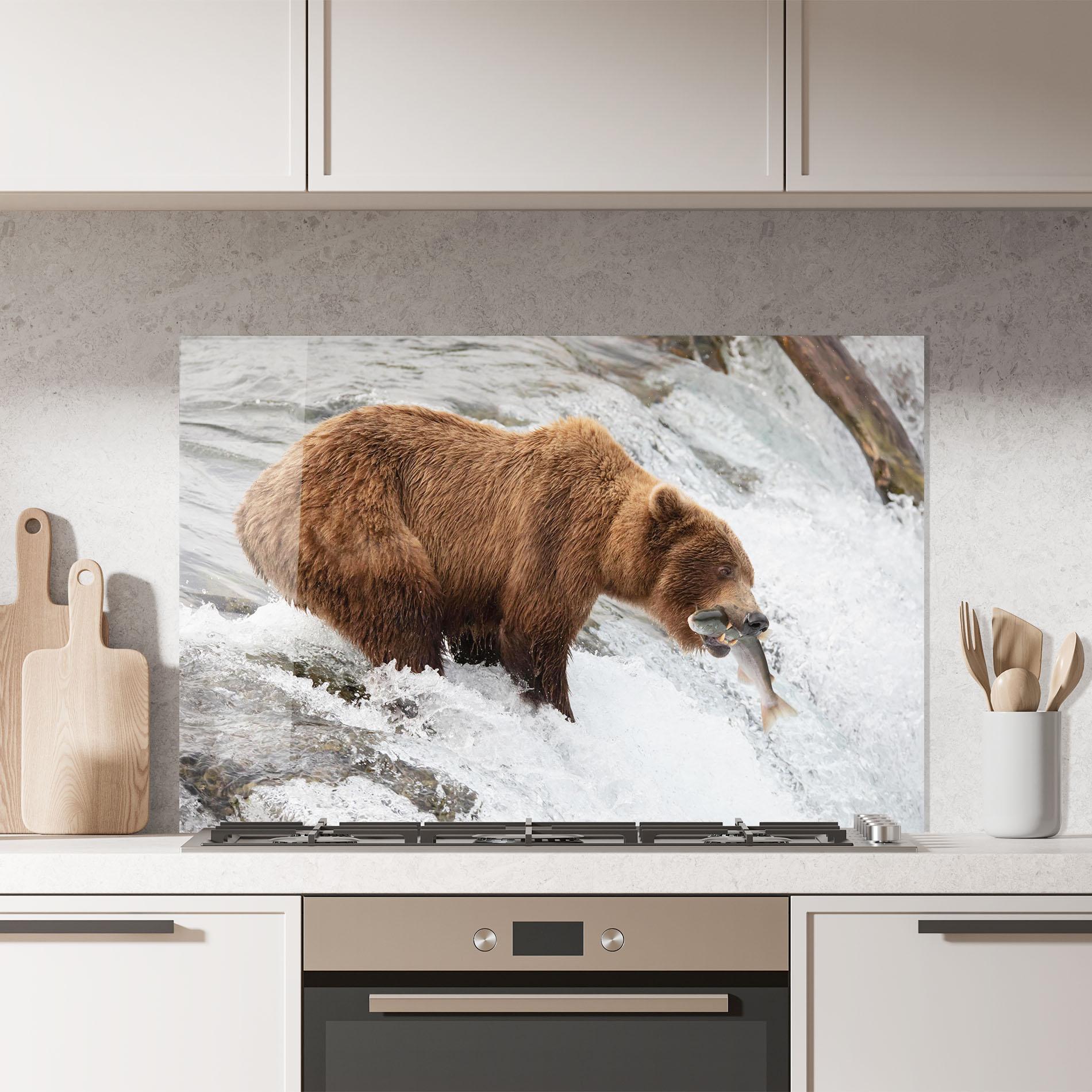 Стъклен панел за кухня Bear Hunting mockup 7