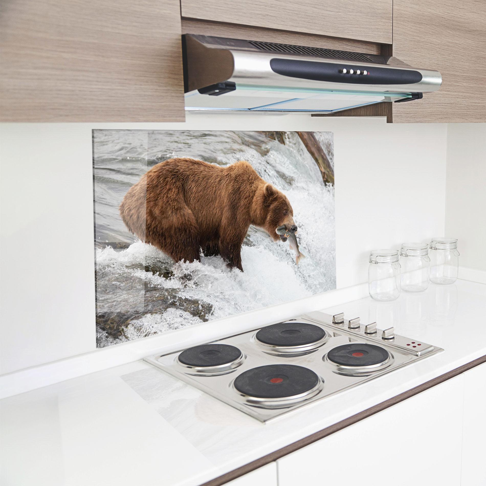 Стъклен панел за кухня Bear Hunting mockup 8