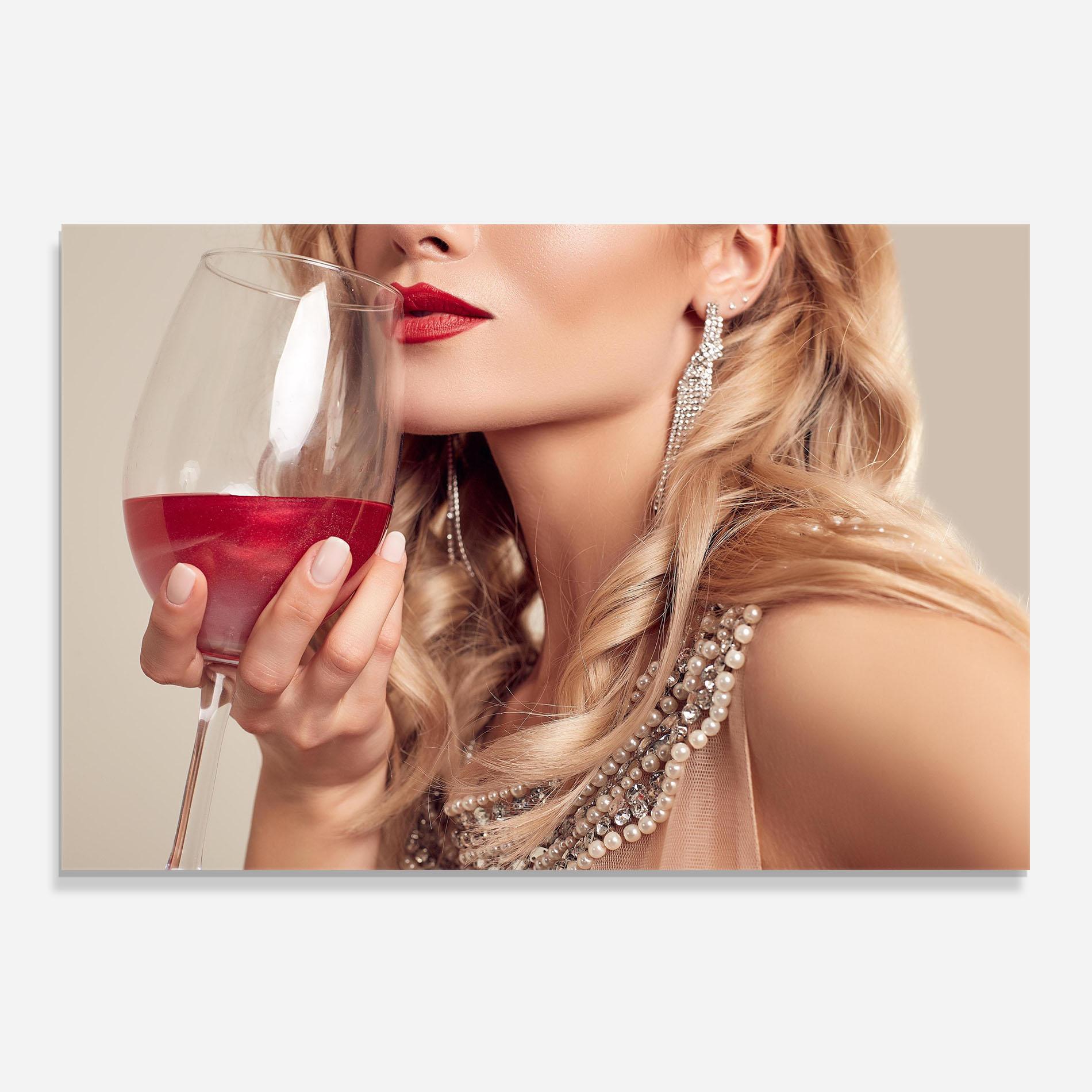 Стъклен панел за кухня Pretty Accessory And Wine mockup 0