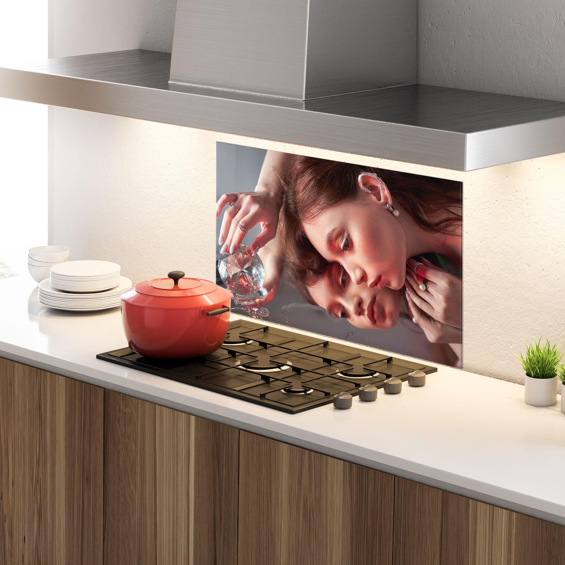 Стъклен панел за кухня Big Diamond Hand mockup 4