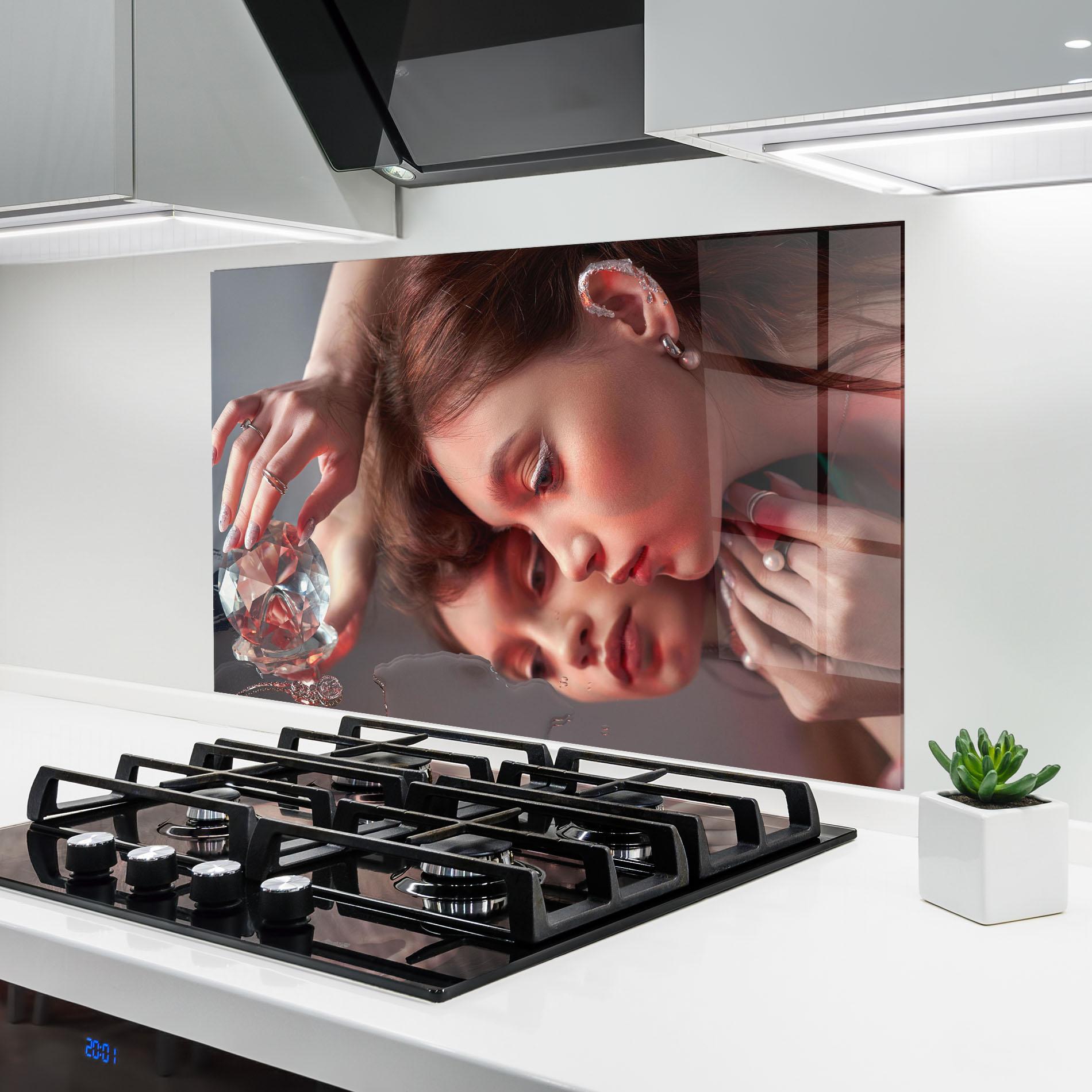 Стъклен панел за кухня Big Diamond Hand mockup 6