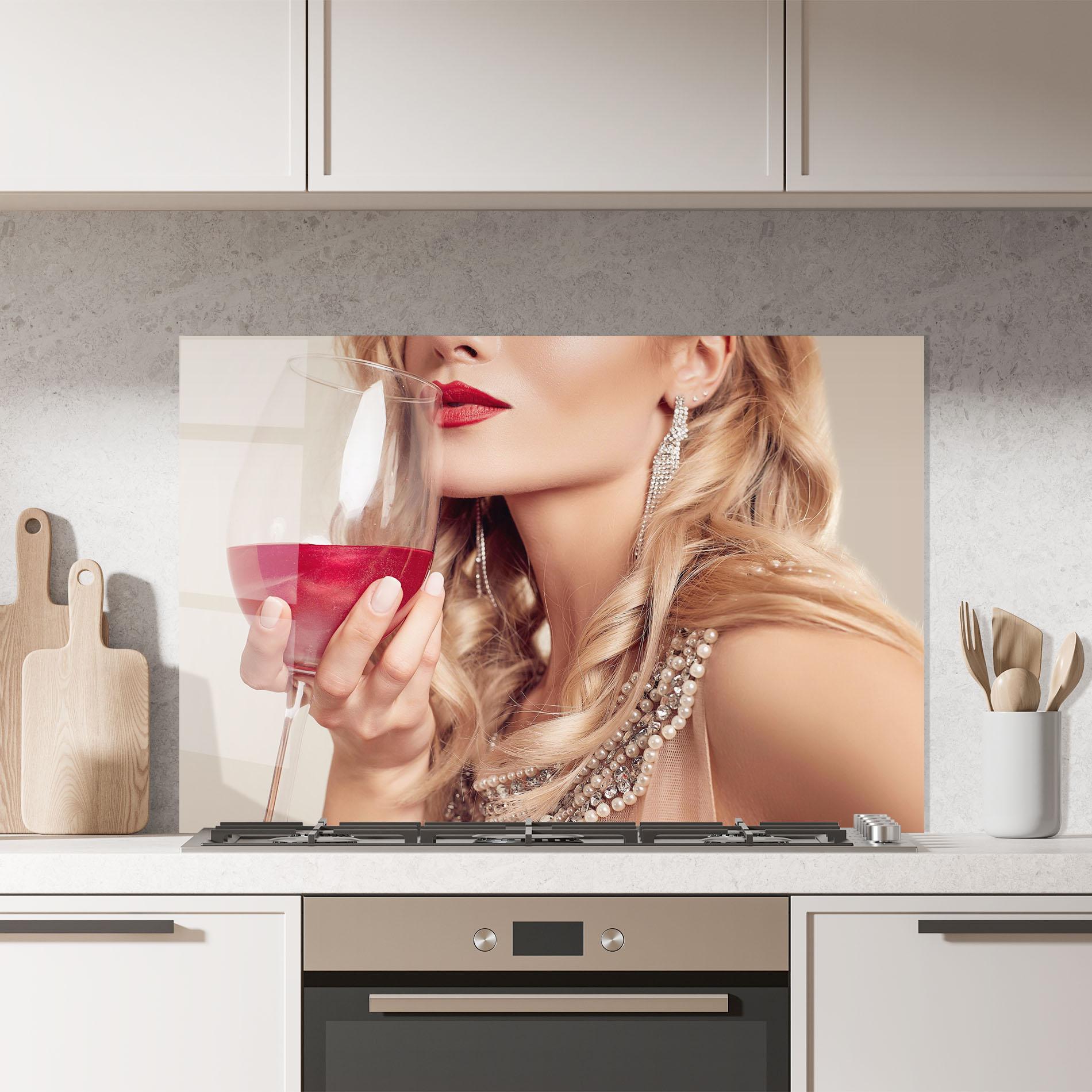 Стъклен панел за кухня Pretty Accessory And Wine mockup 7