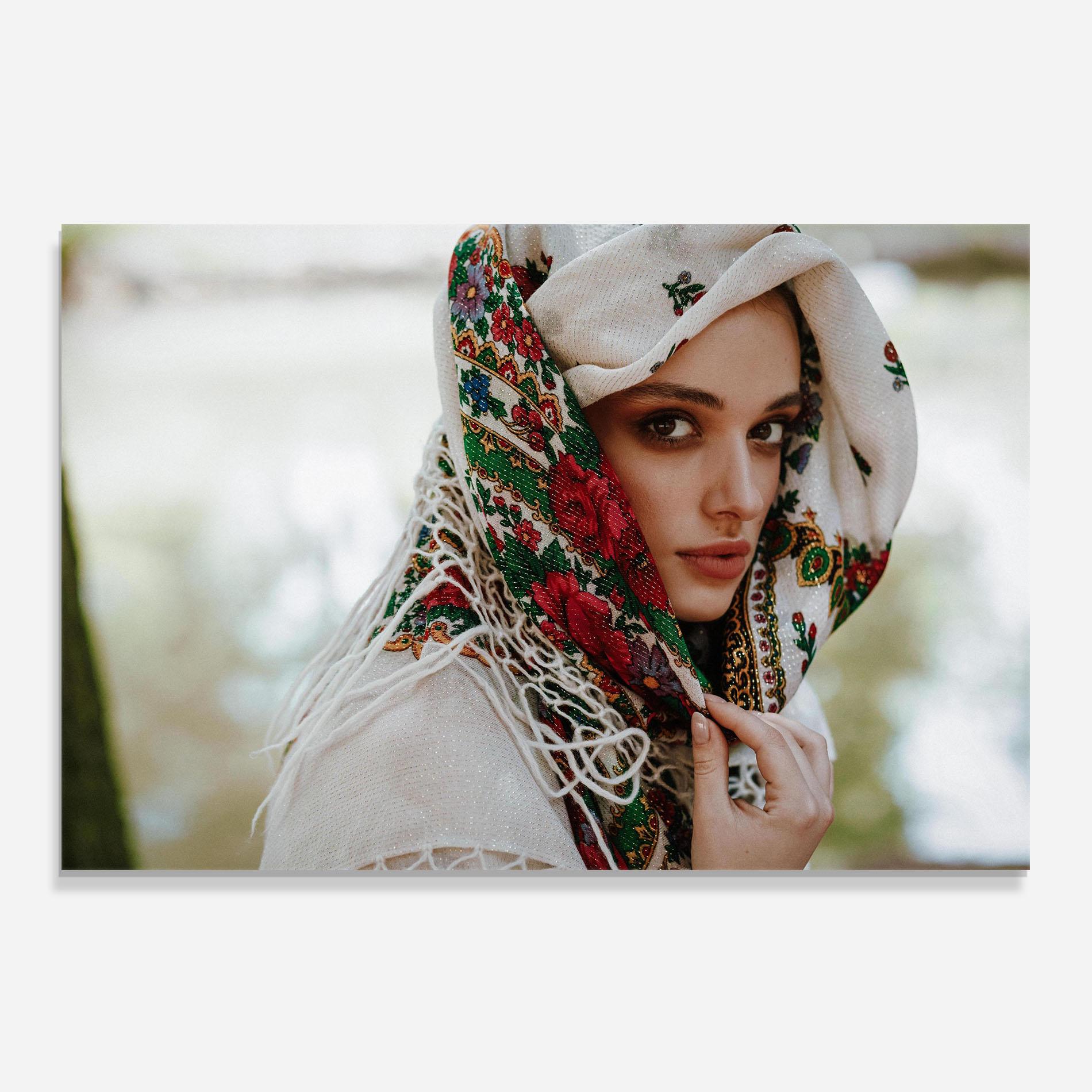 Стъклен панел за кухня Ukrainian Embroidered Dress mockup 0