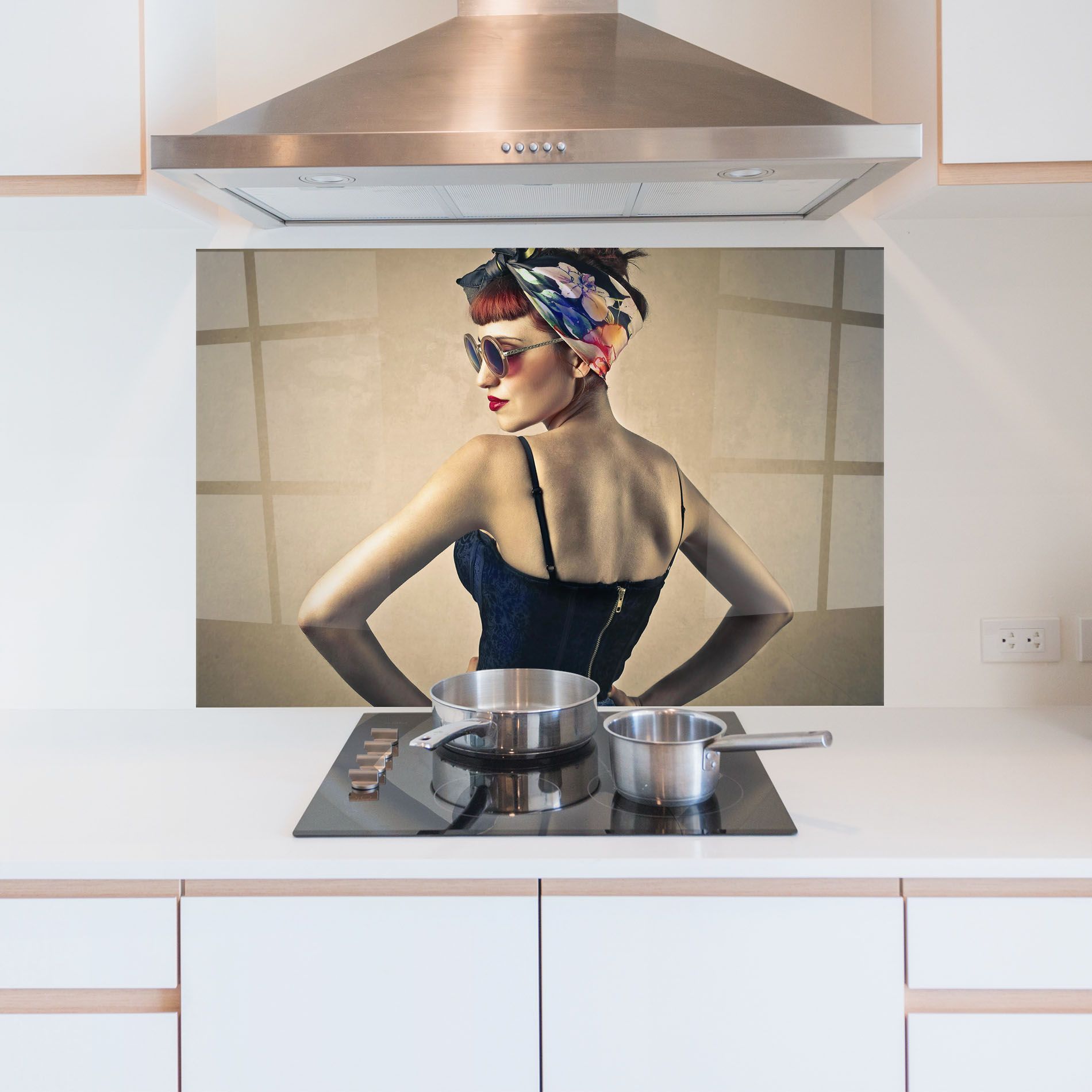 Pin Up Girl mockup 5