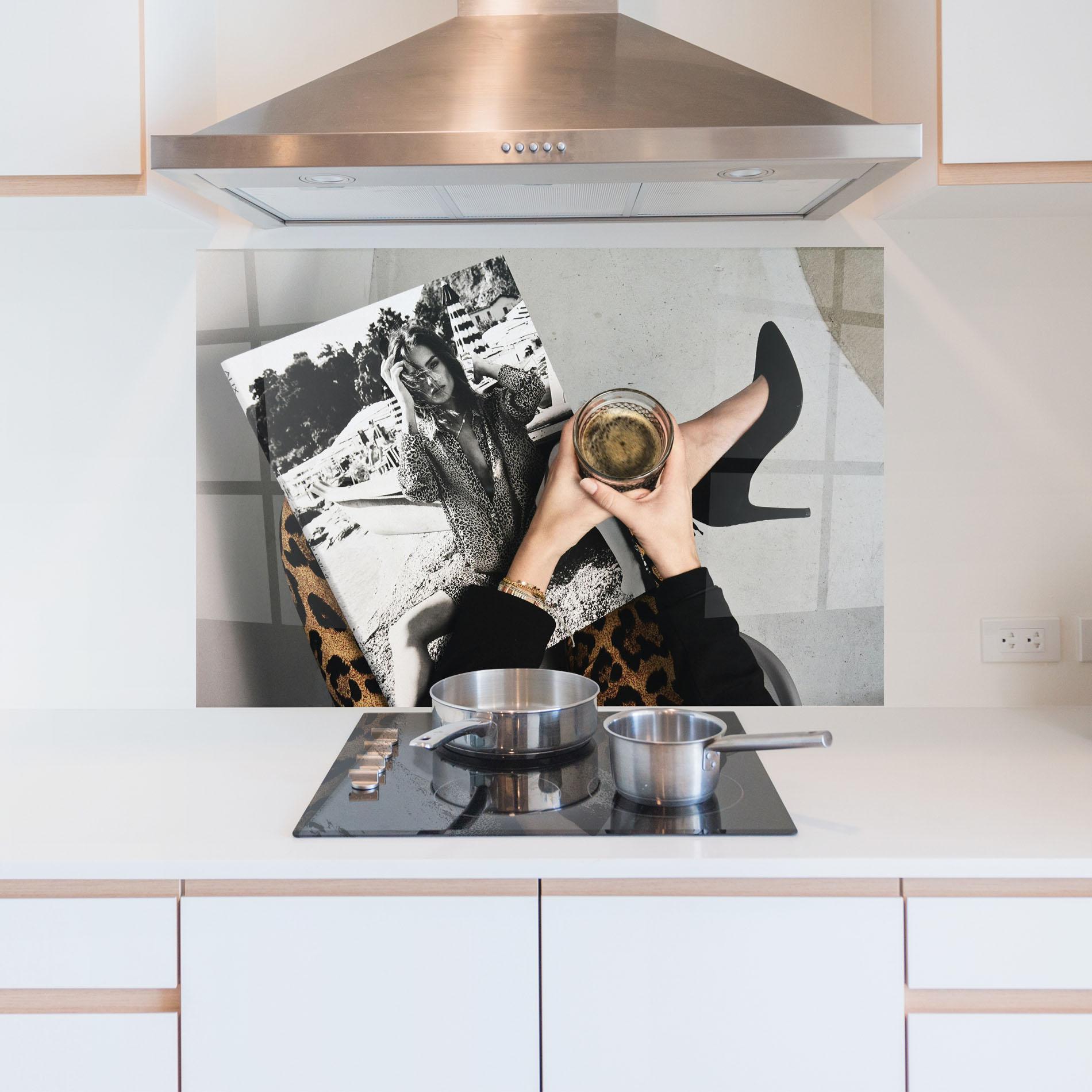 Стъклен панел за кухня Black Shoes Holding Coffee mockup 5