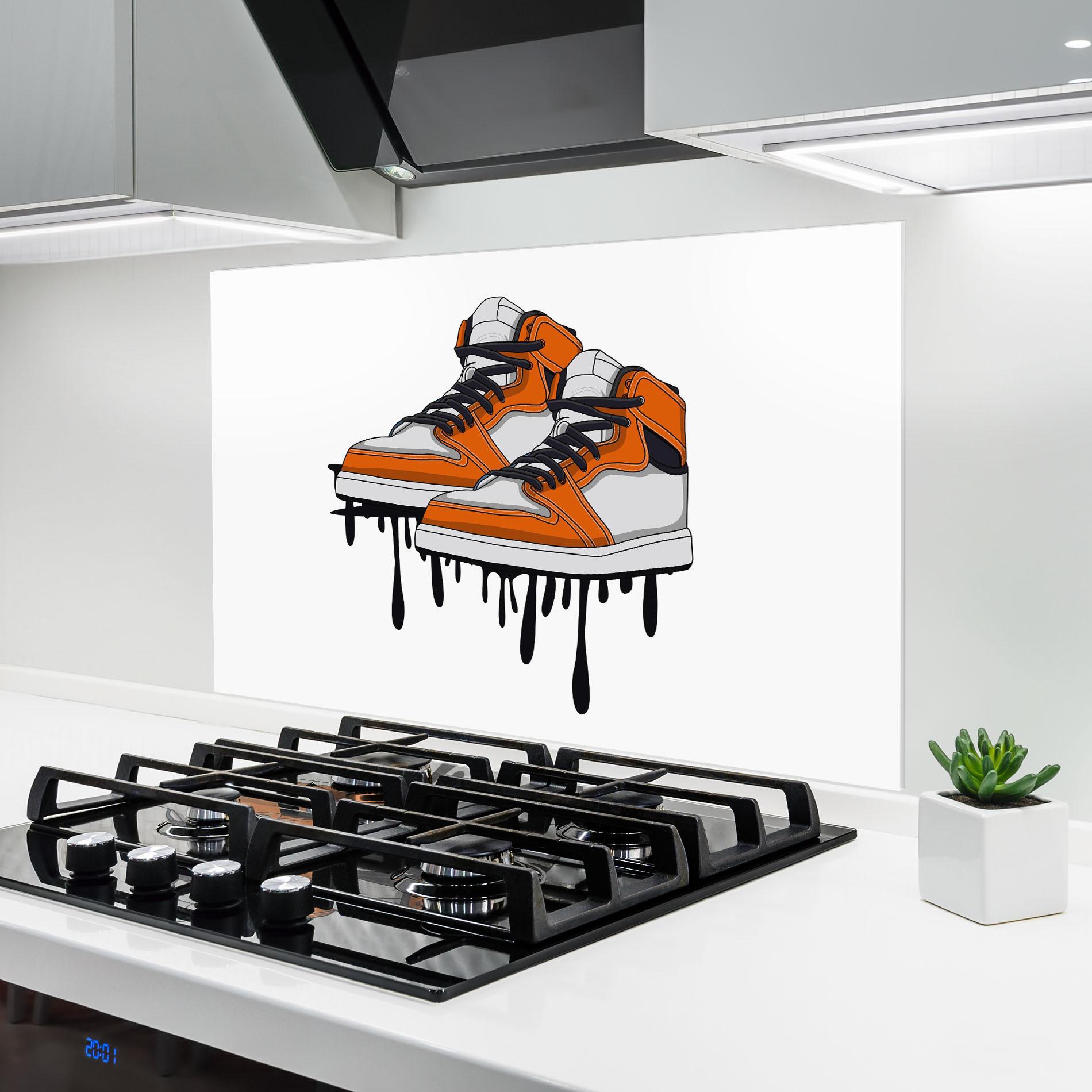 Стъклен панел за кухня Black Liquid Shoe mockup 6