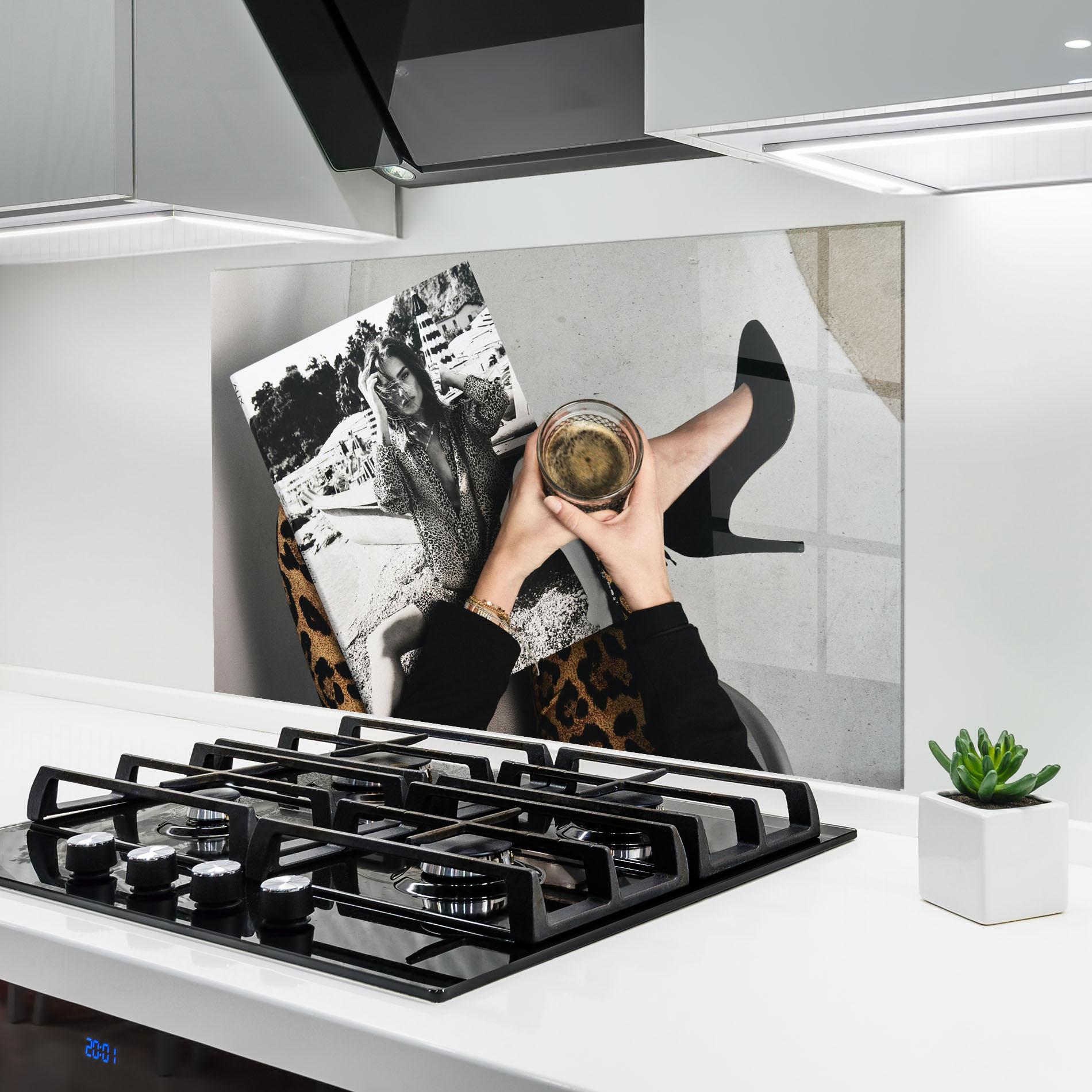 Стъклен панел за кухня Black Shoes Holding Coffee mockup 6