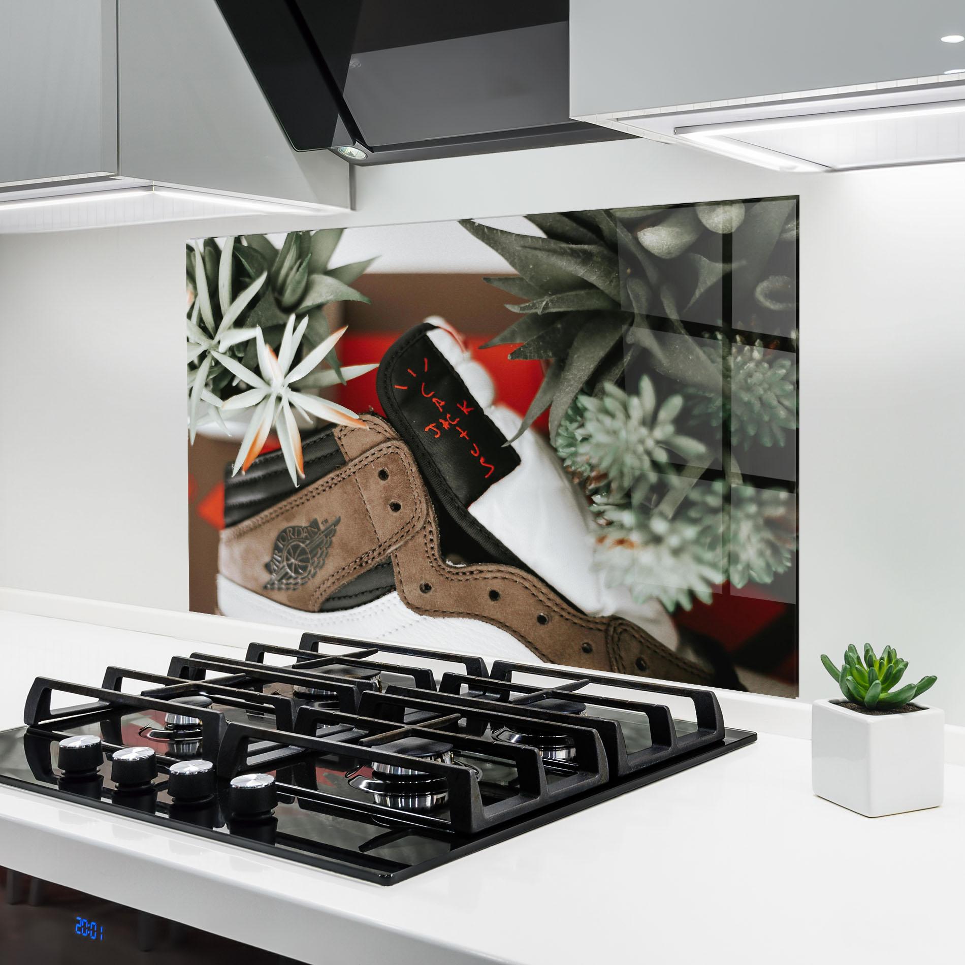 Стъклен панел за кухня Brown Air Jordan mockup 6