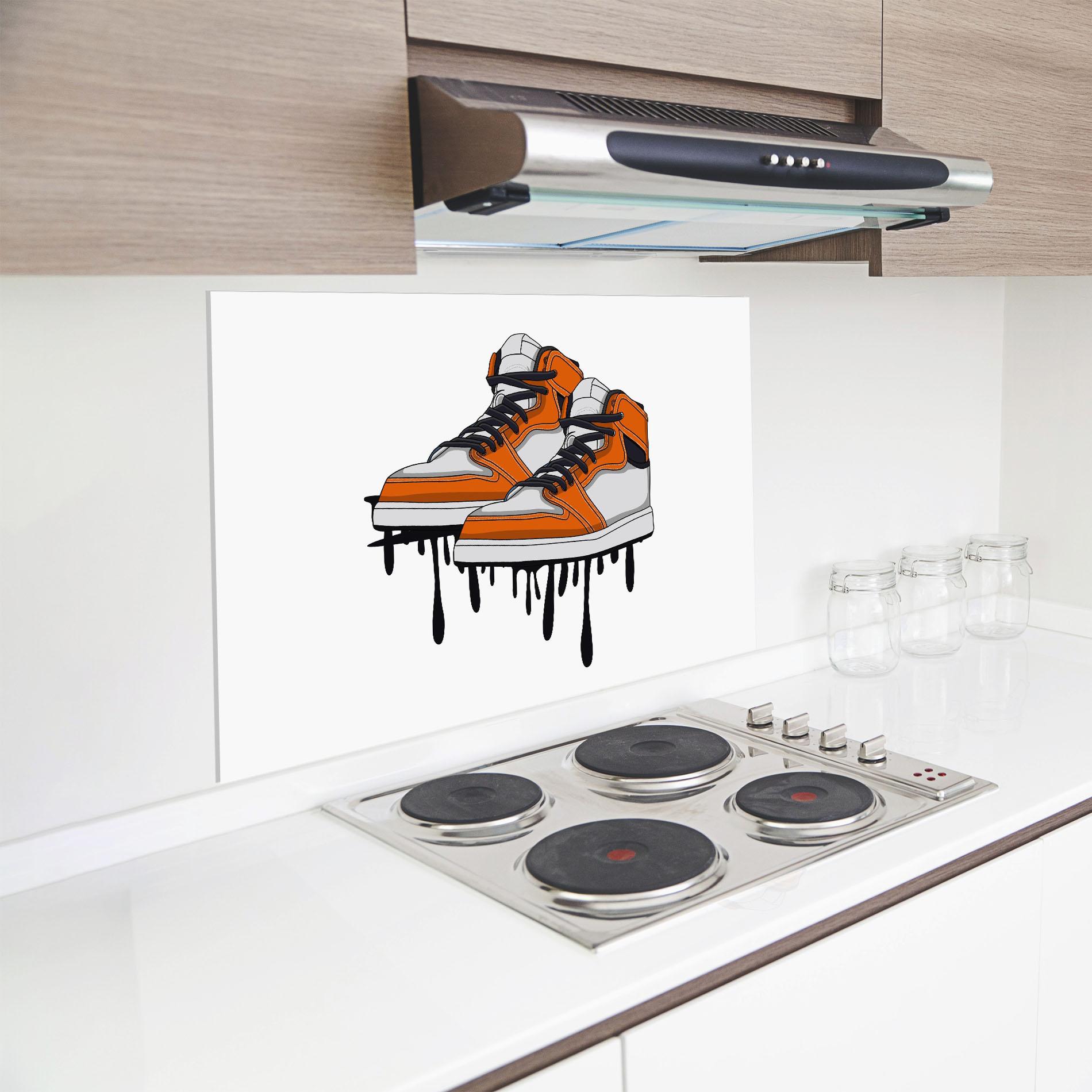 Стъклен панел за кухня Black Liquid Shoe mockup 8