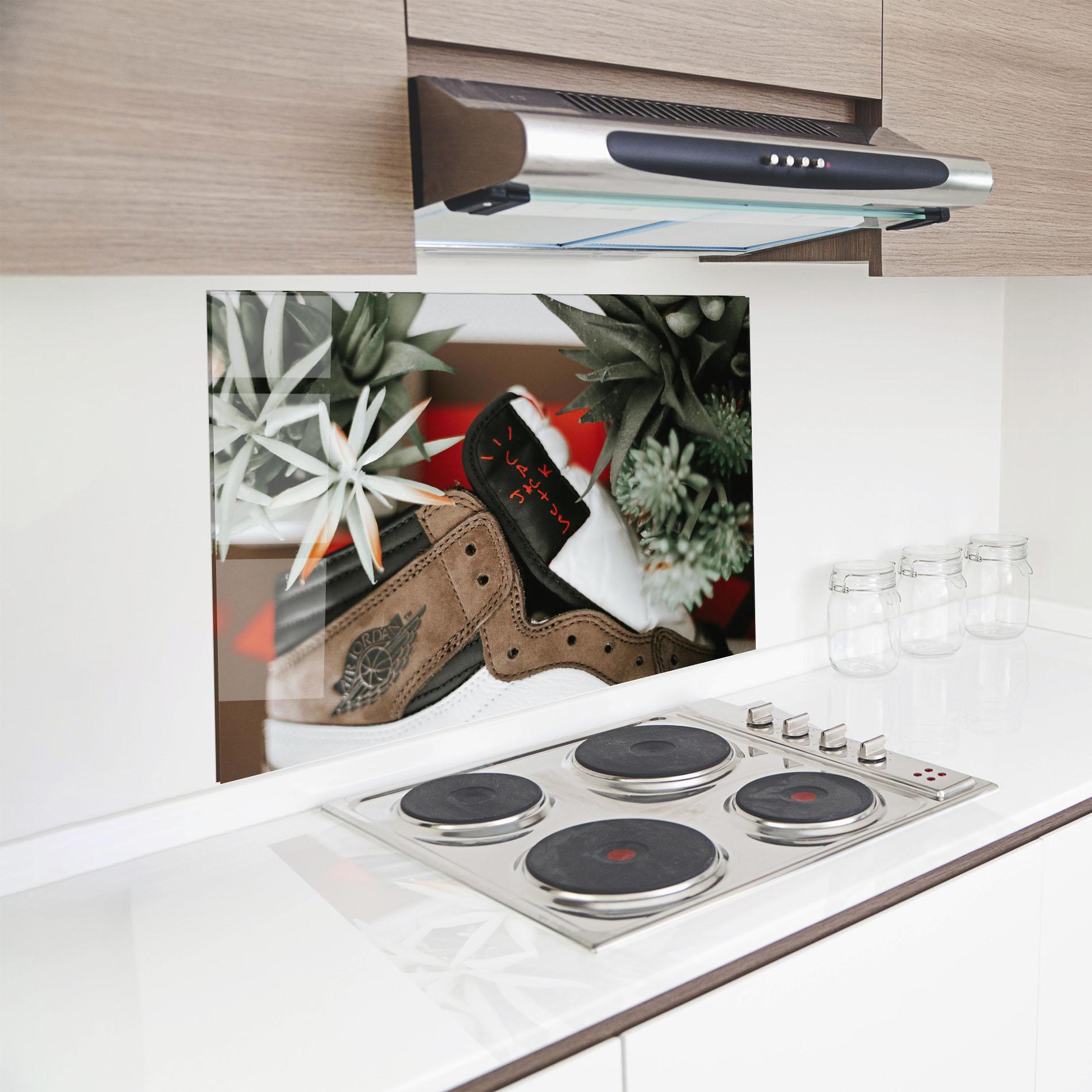 Стъклен панел за кухня Brown Air Jordan mockup 8