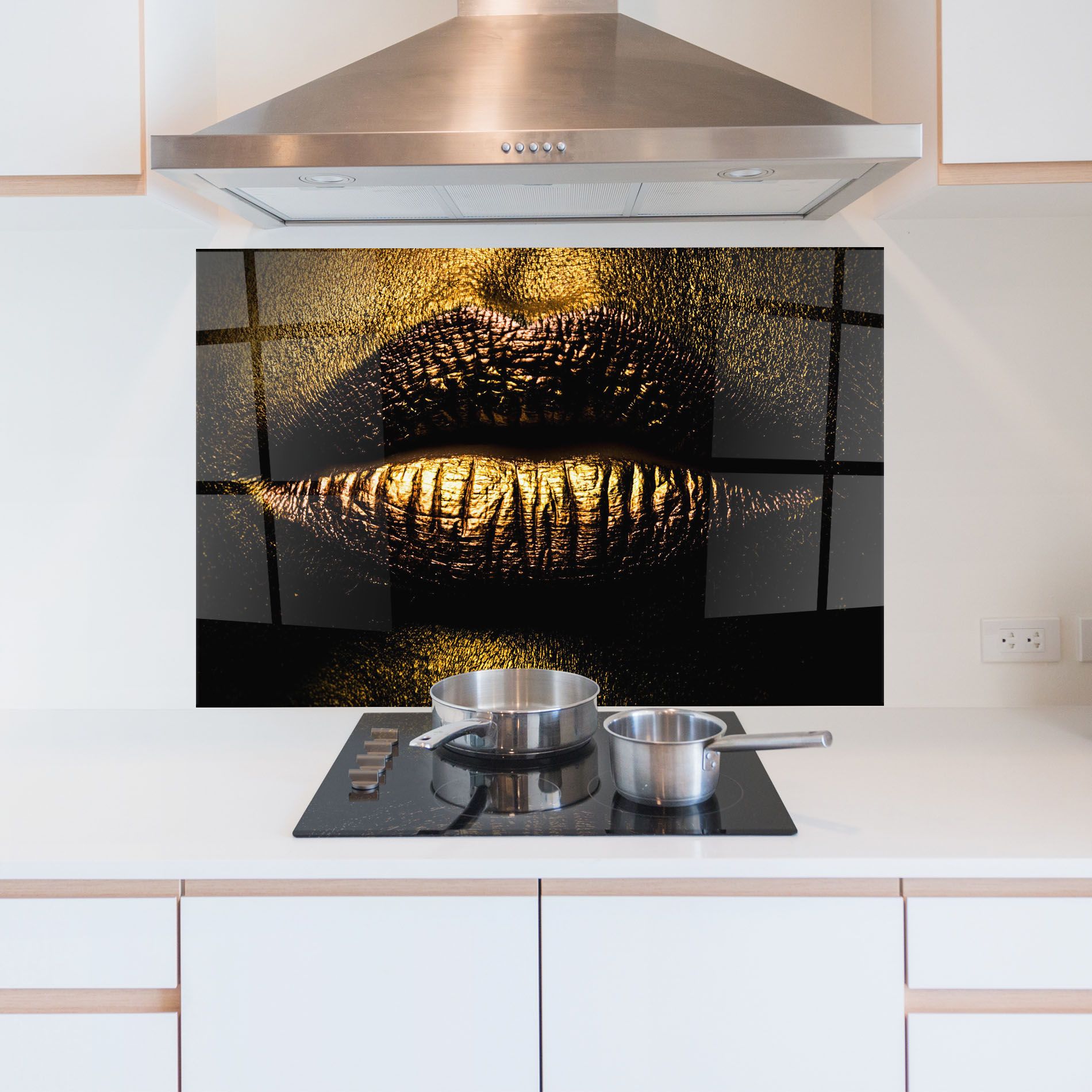 Gold Metal Lips mockup 5