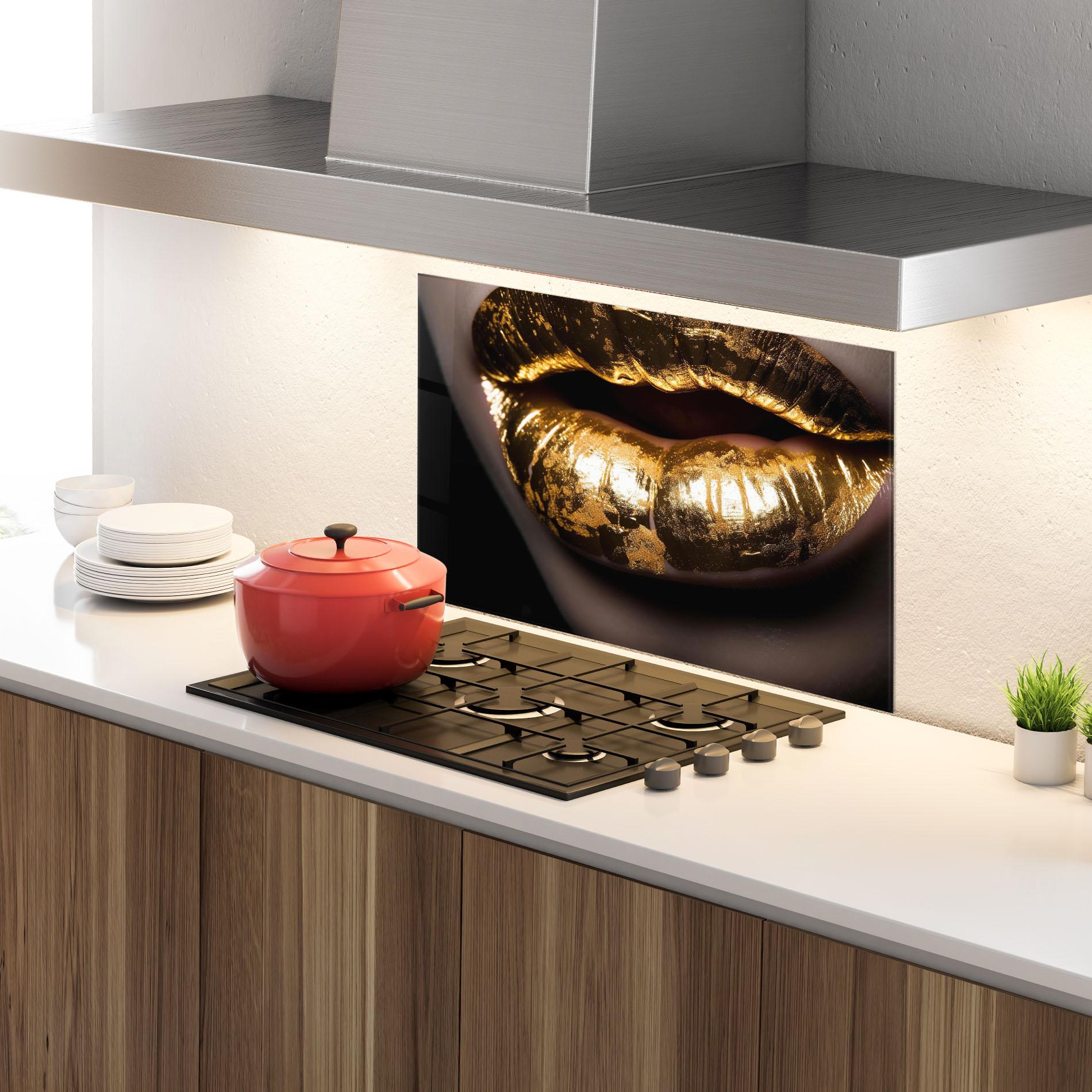 Стъклен панел за кухня Big Gold Lips mockup 4