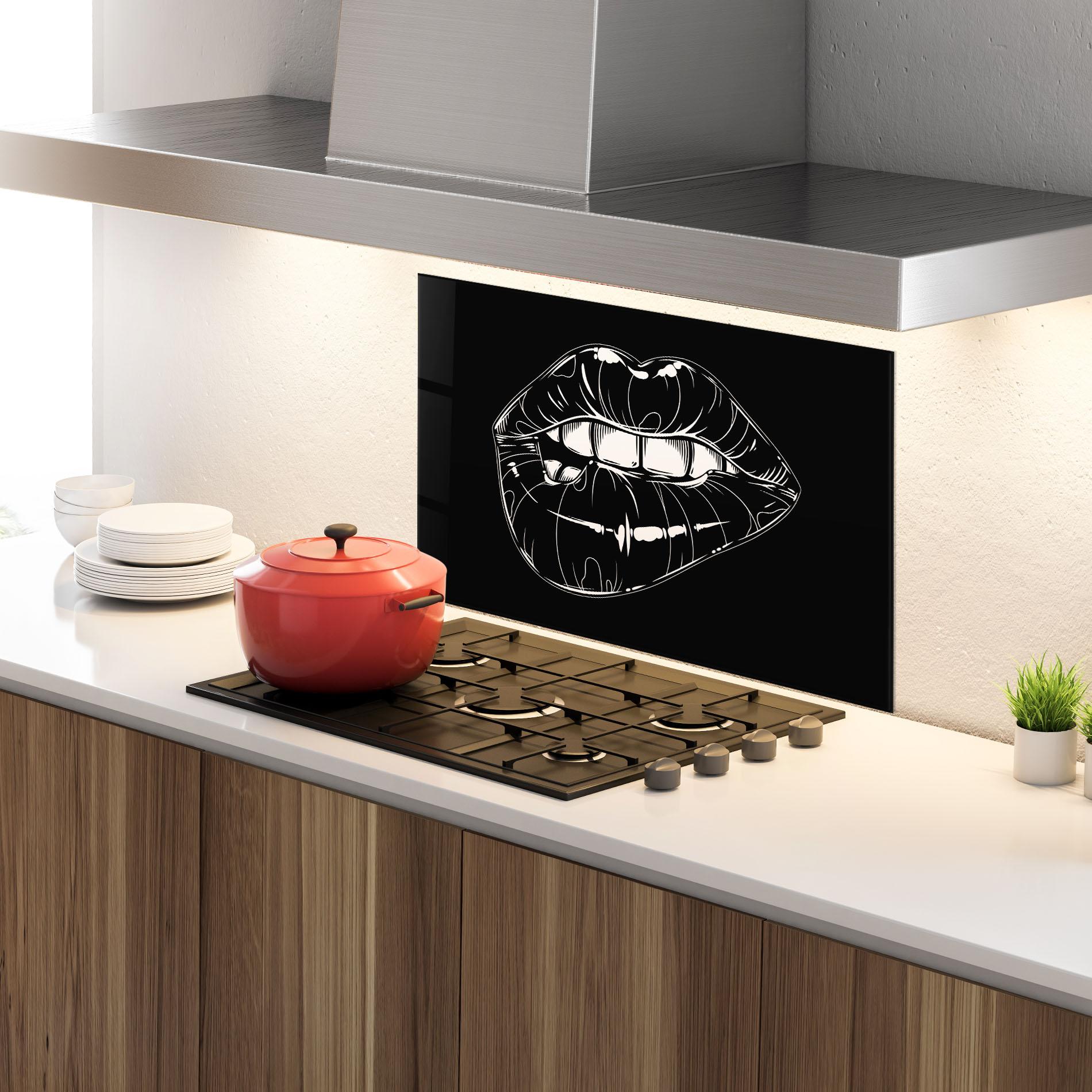 Стъклен панел за кухня Lips On Black Art mockup 4