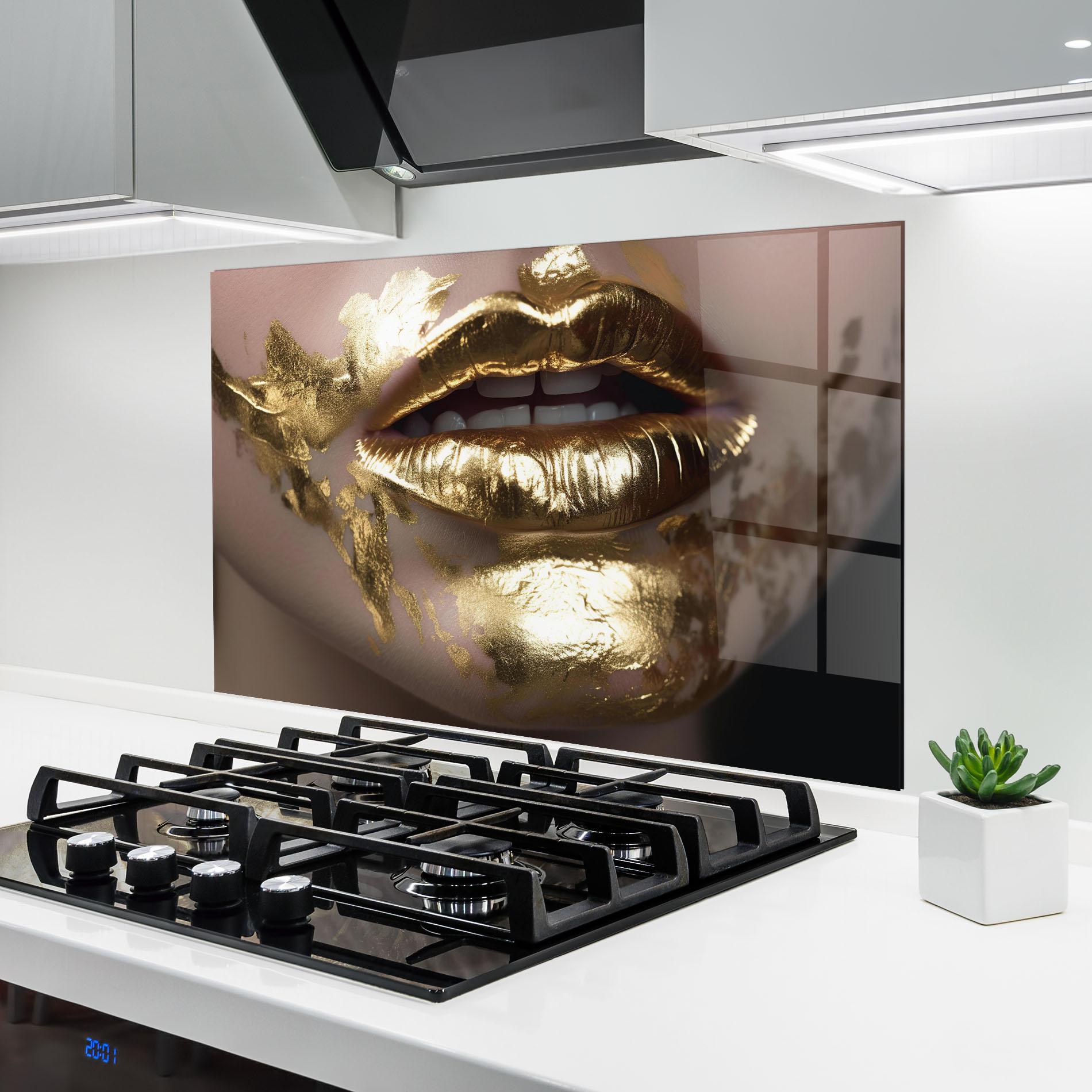 Стъклен панел за кухня Gold Open Lips mockup 6