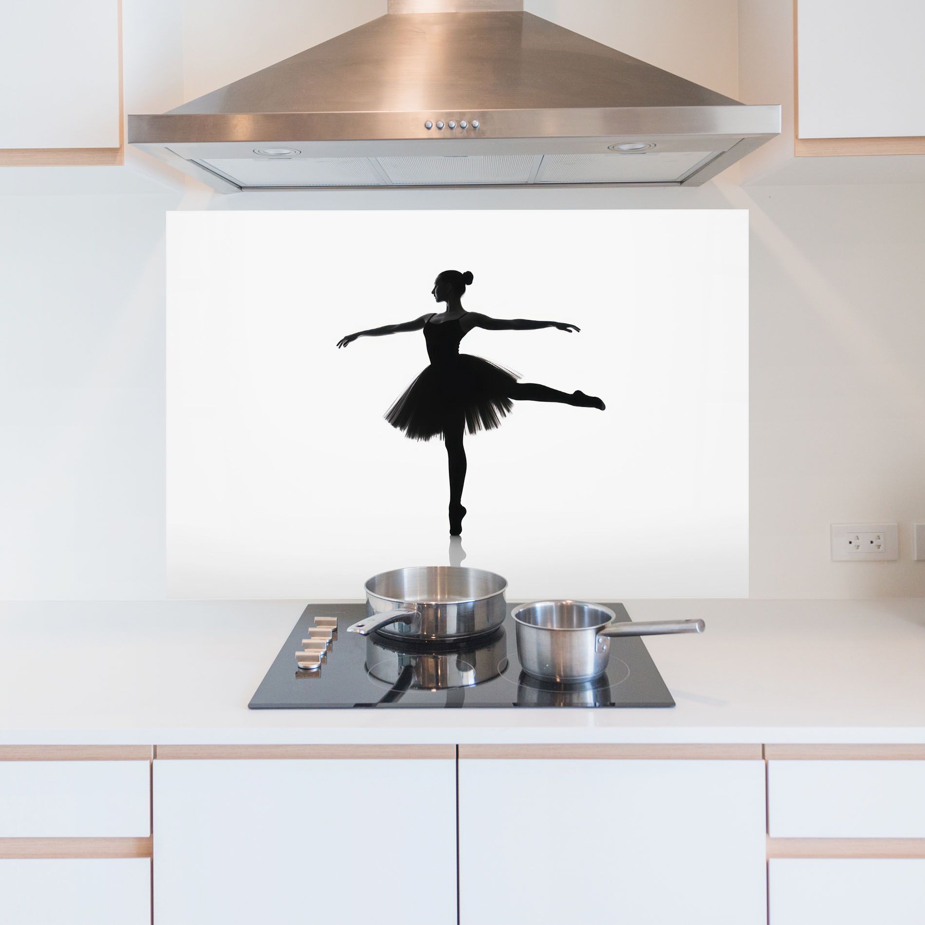 Ballerina Shilouette mockup 5