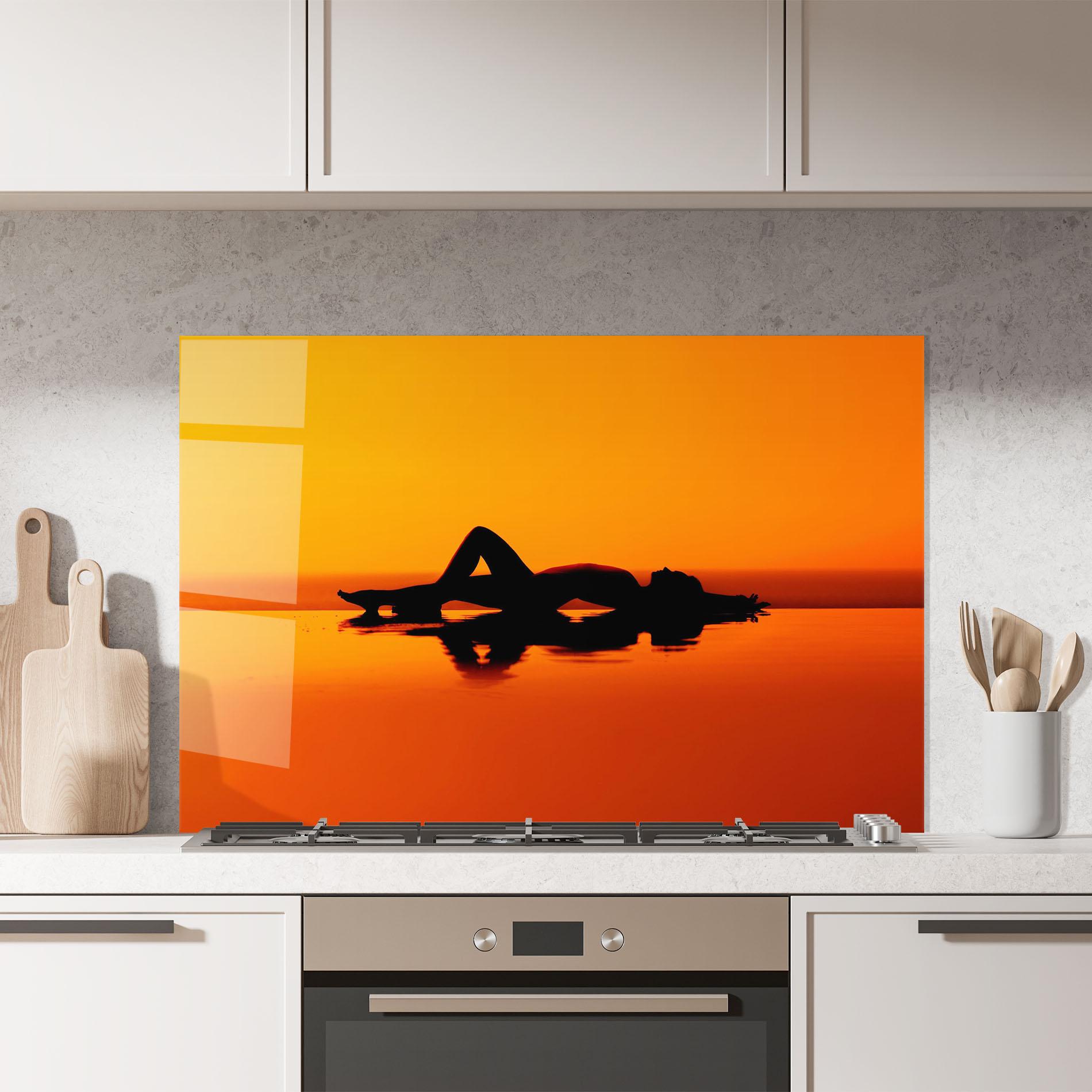 Стъклен панел за кухня Pool Sunset mockup 7