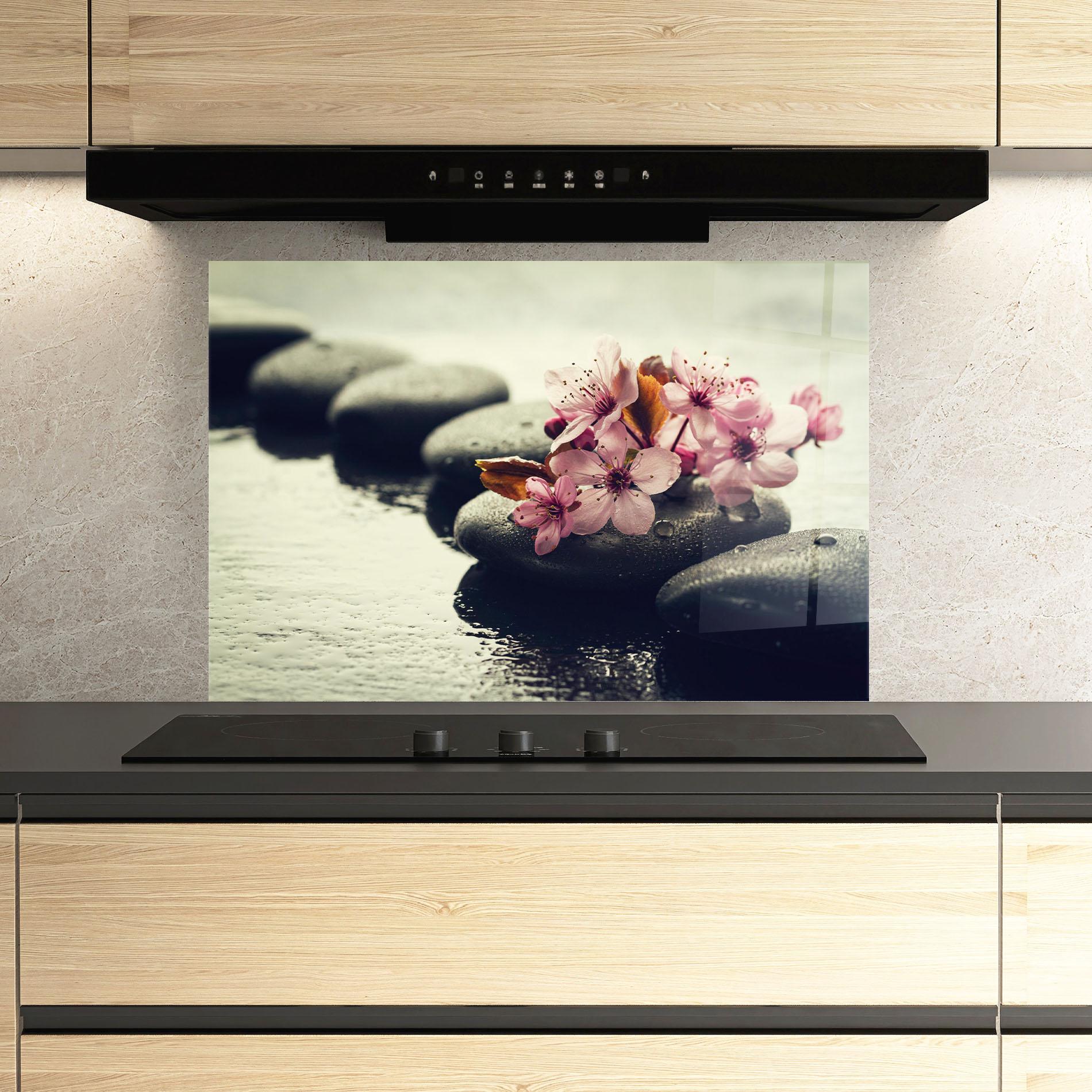 Стъклен панел за кухня Hot Spa Flowers mockup 3