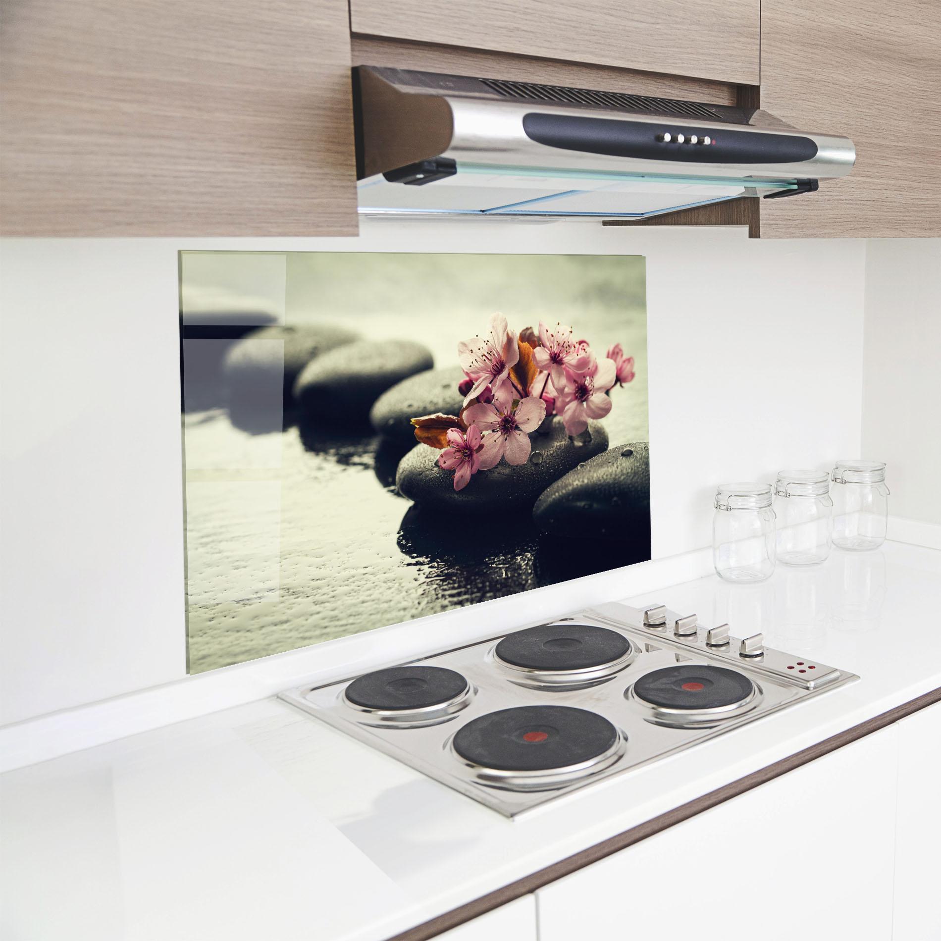 Стъклен панел за кухня Hot Spa Flowers mockup 8