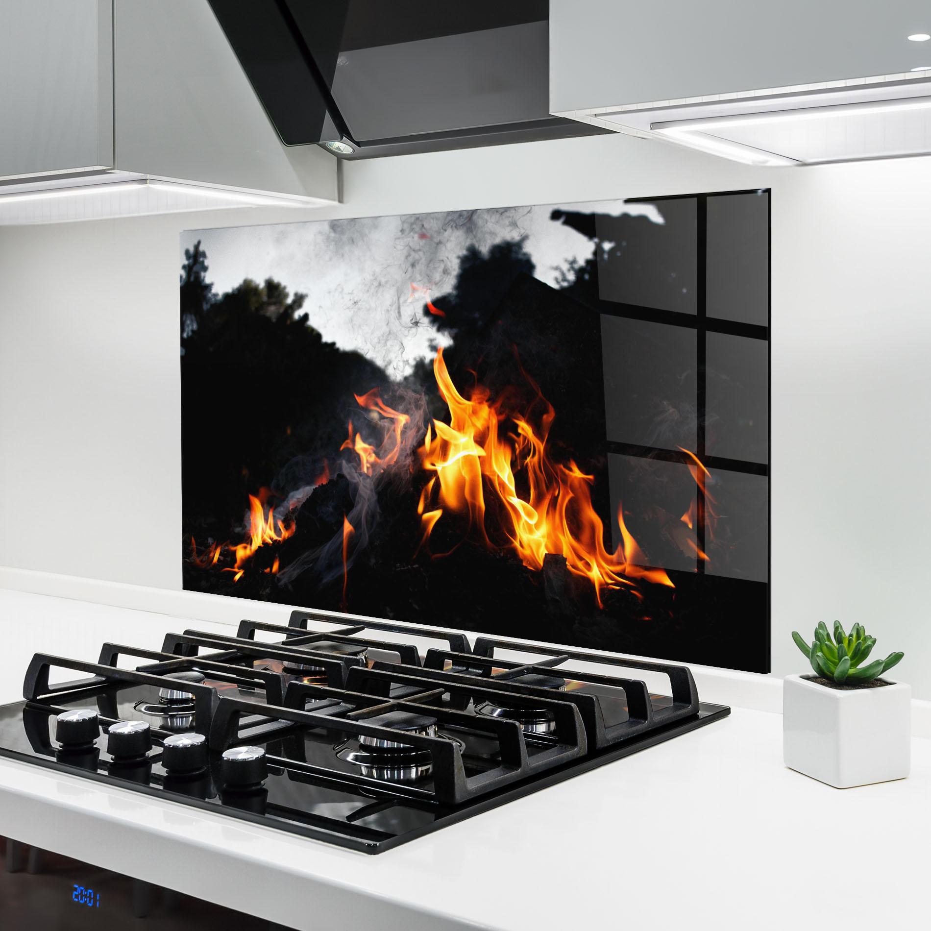 Стъклен панел за кухня Incendiary Light mockup 6