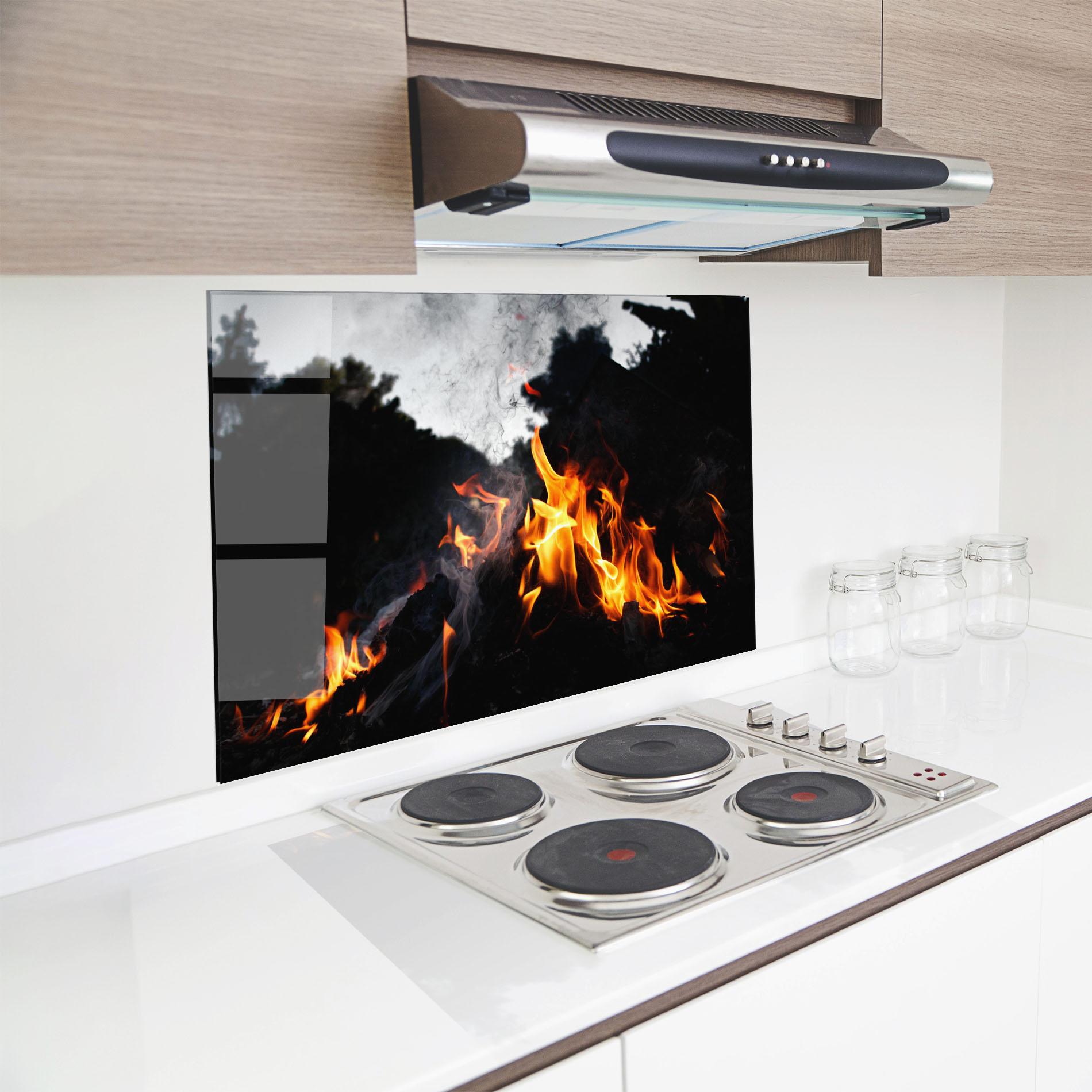 Стъклен панел за кухня Incendiary Light mockup 8