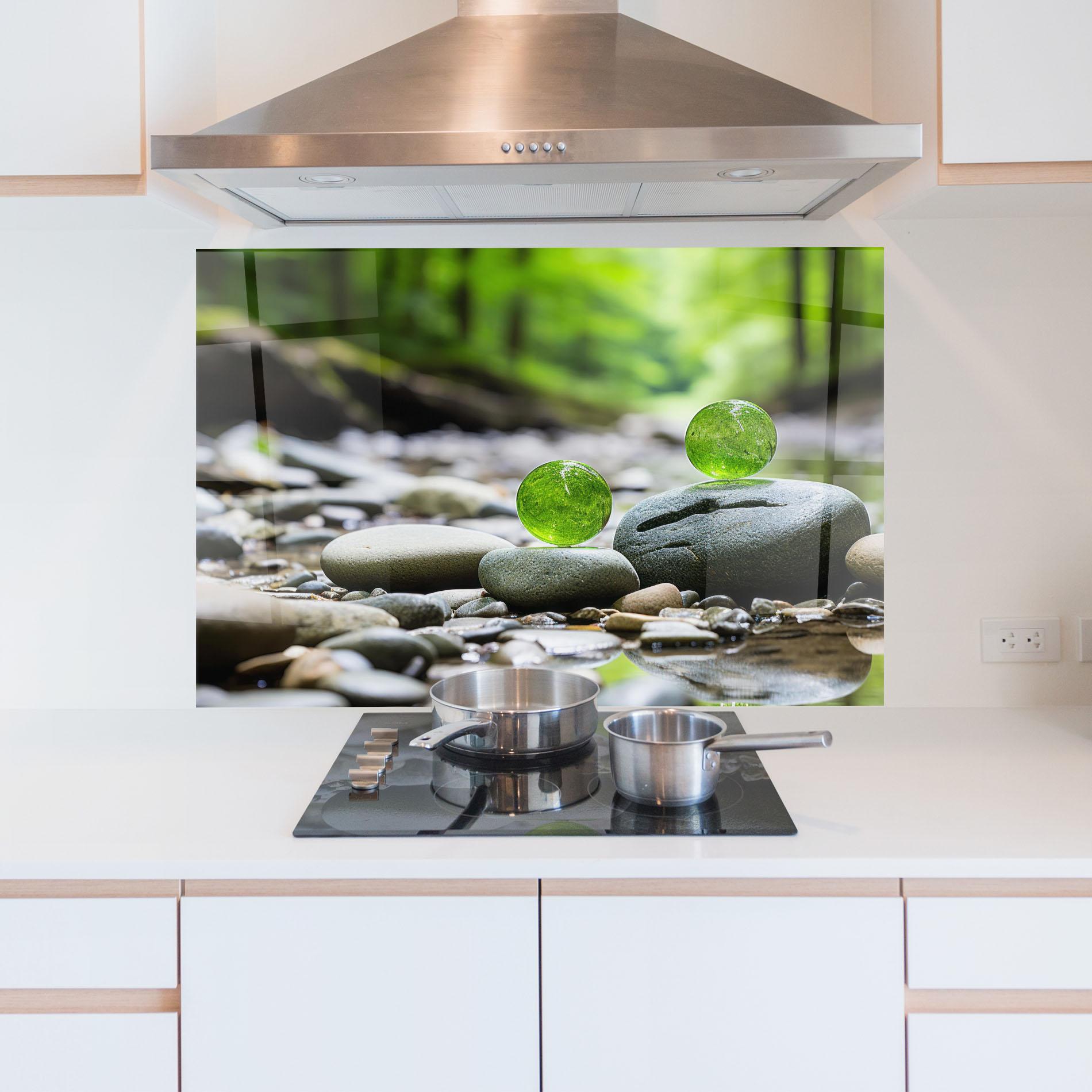Стъклен панел за кухня Green Glass Balls mockup 5
