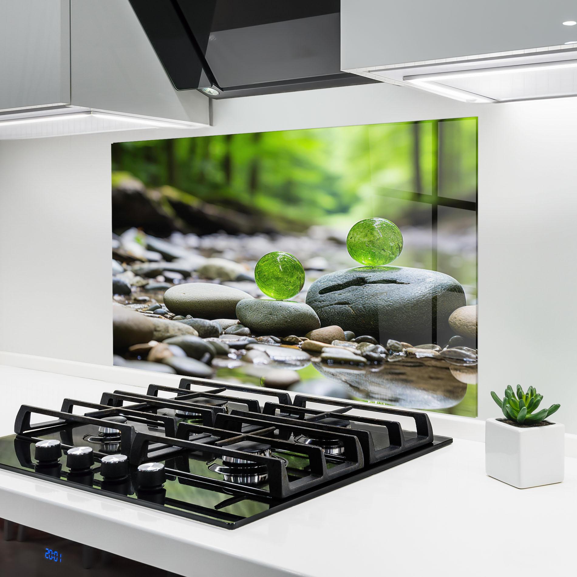 Стъклен панел за кухня Green Glass Balls mockup 6
