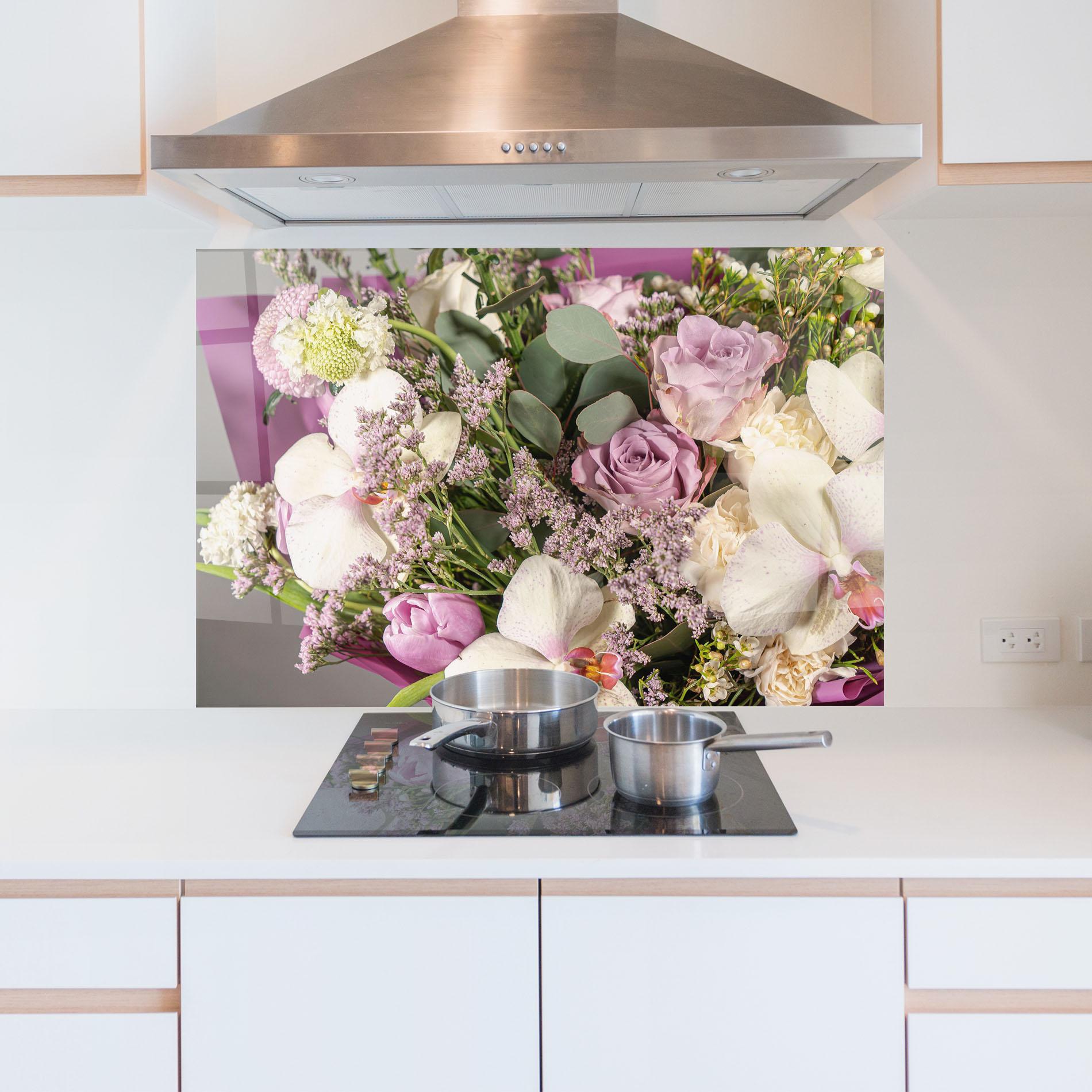 Стъклен панел за кухня Cute Purple Bouquet mockup 5