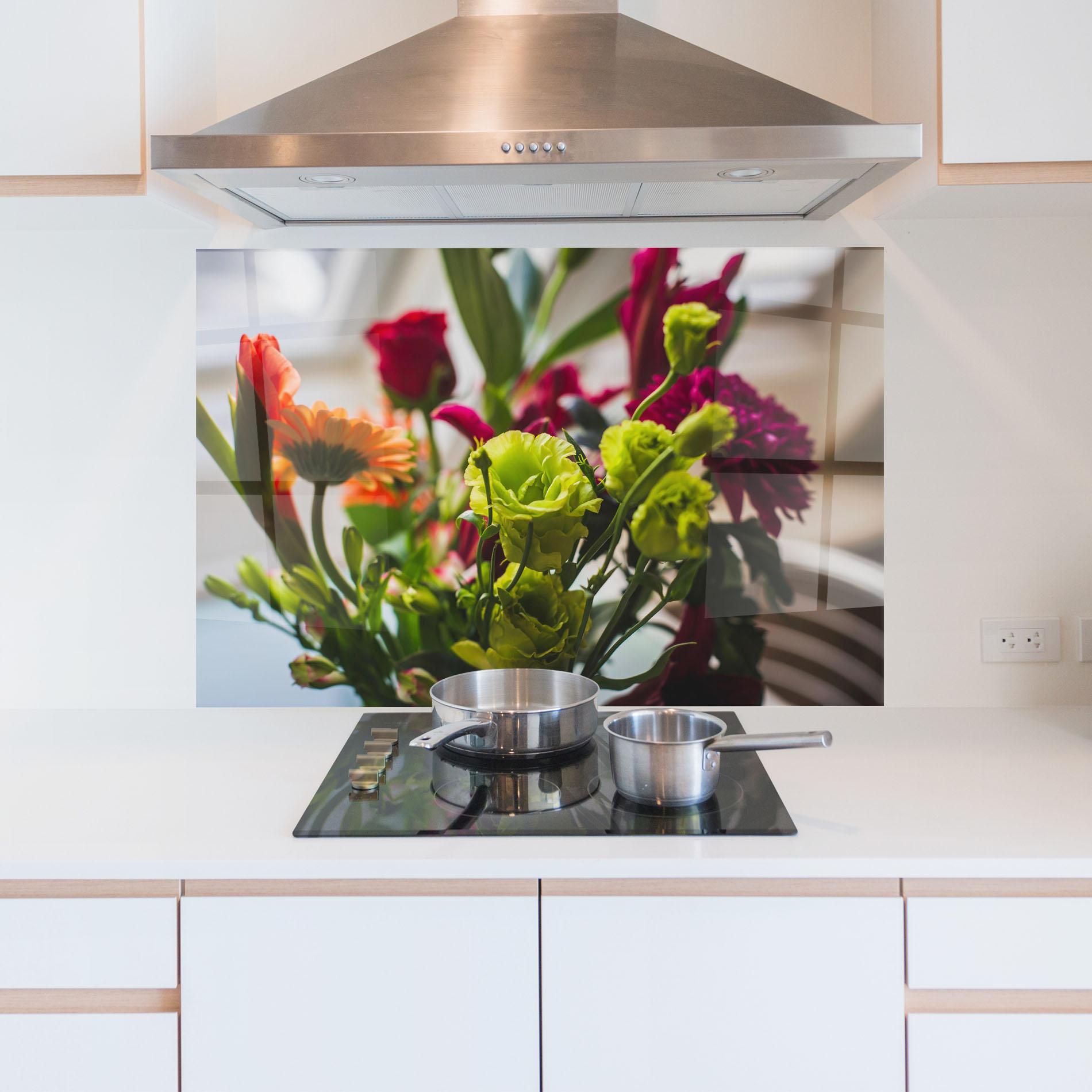 Стъклен панел за кухня Green Flowers Bouquet mockup 5