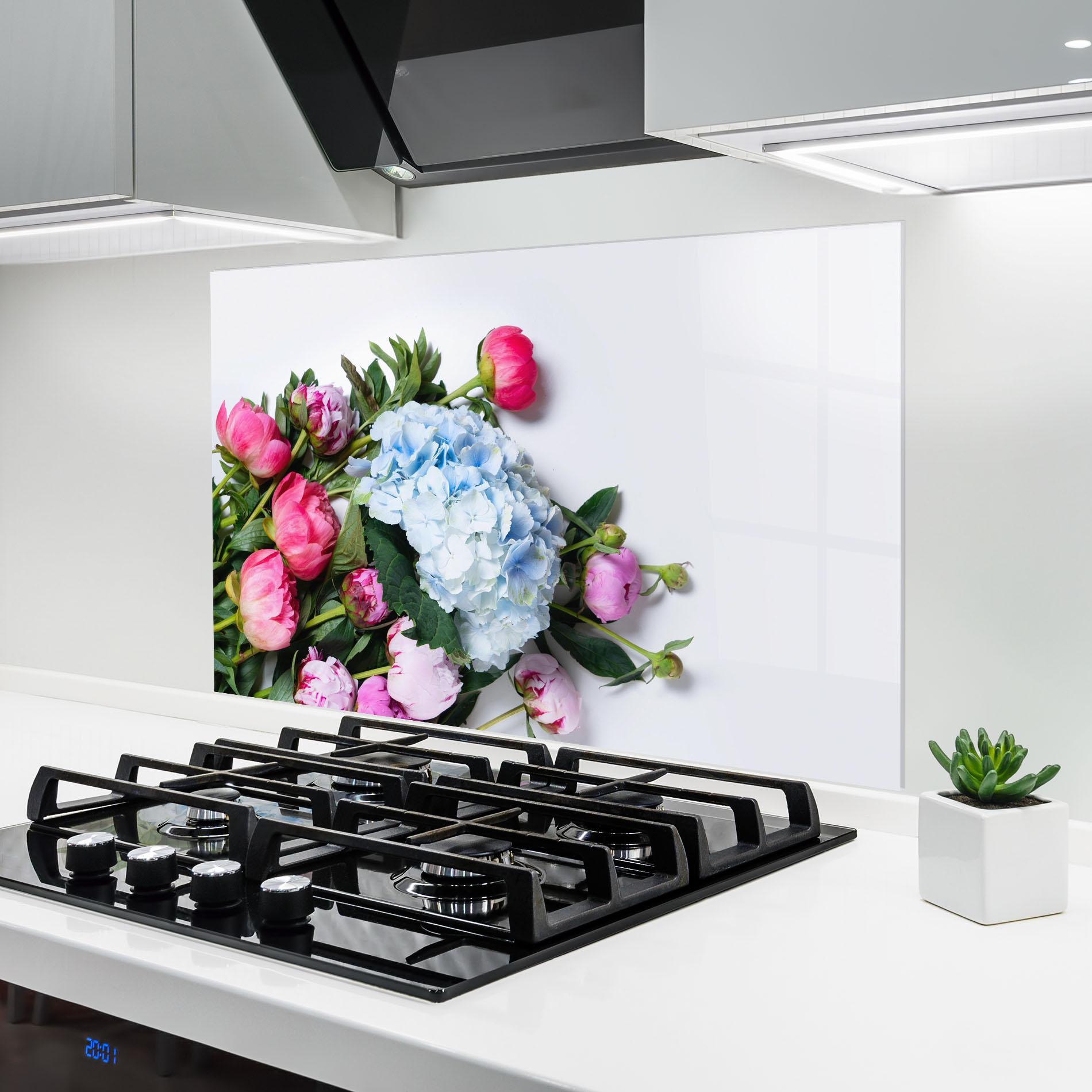 Стъклен панел за кухня Blue Pink Bouquet mockup 6